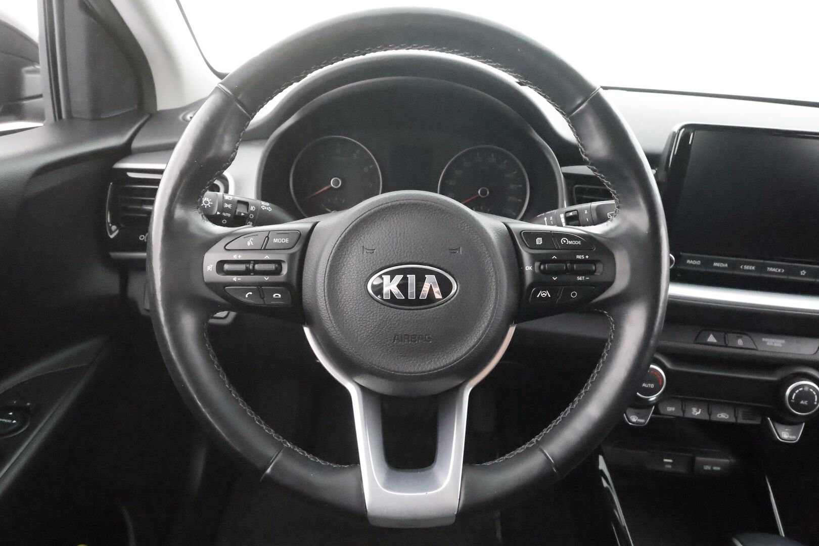 Kia Stonic 2021 1,0 T-GDI 100hv EX DCT - | Vakkari | Lane-assist | P.kamera | Lämm. ratti | Apple & Android | Aut. ilmastointi | 2x renkaat aluin | Suomiauto | 