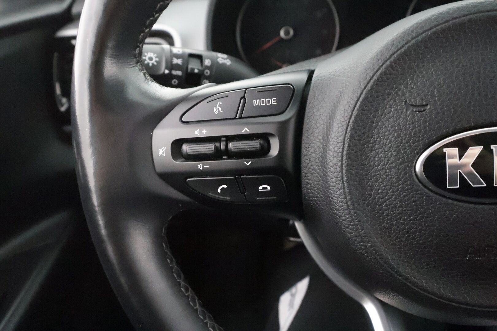 Kia Stonic 2021 1,0 T-GDI 100hv EX DCT - | Vakkari | Lane-assist | P.kamera | Lämm. ratti | Apple & Android | Aut. ilmastointi | 2x renkaat aluin | Suomiauto | 