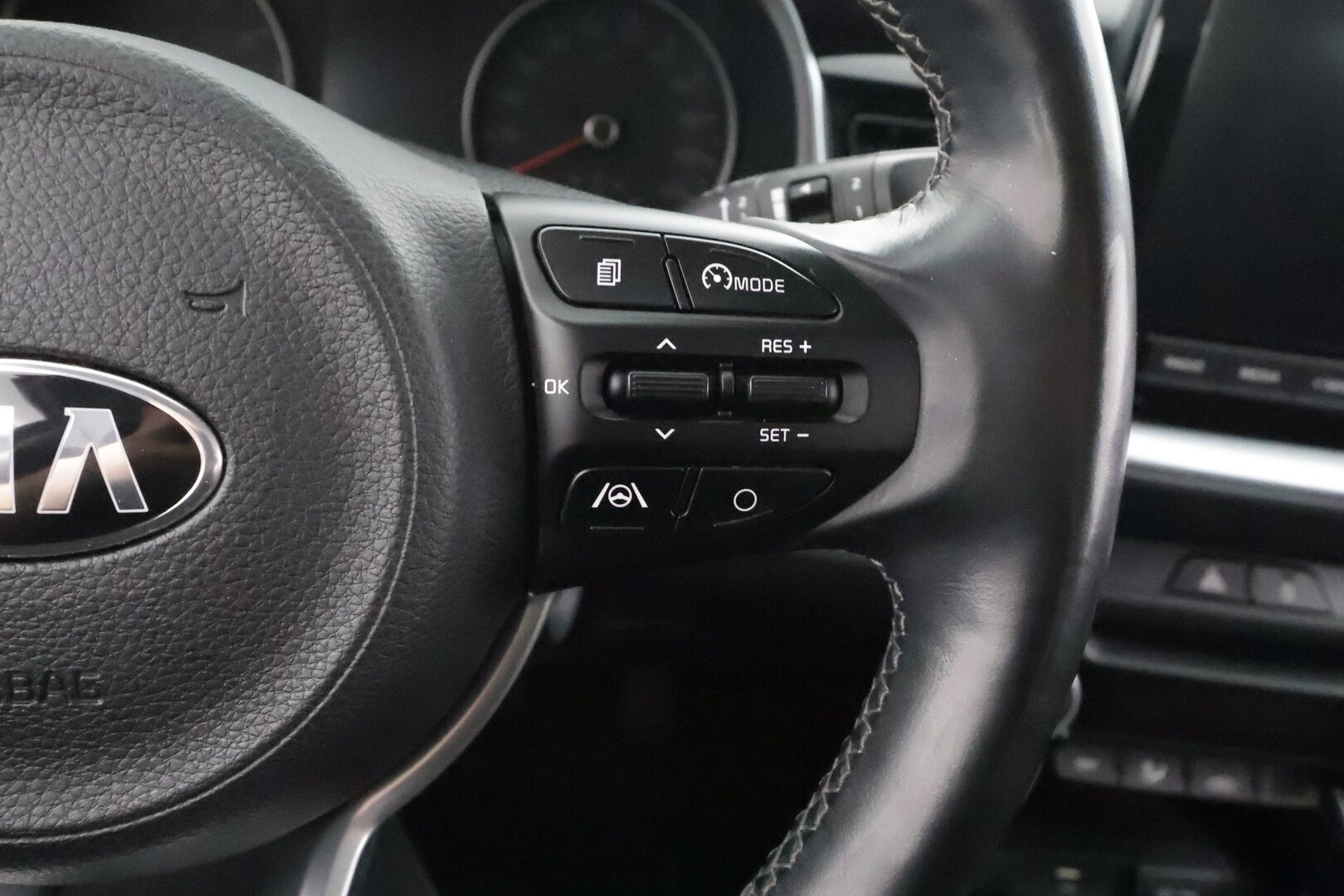 Kia Stonic 2021 1,0 T-GDI 100hv EX DCT - | Vakkari | Lane-assist | P.kamera | Lämm. ratti | Apple & Android | Aut. ilmastointi | 2x renkaat aluin | Suomiauto | 