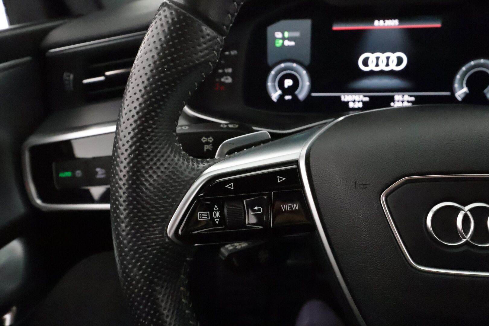 Audi A7 2021 Business Sport S-Line 50 TFSI e quattro S tronic **Vakkari / Matrix LED / P.kamera / Digimittaristo / Navi / Lasikattoluukku** - 3,99 % KORKOTARJOUS TÄHÄN AUTOON - 1.Om Suomi-auto / Akku kuntotarkastettettu / Kahdet renkaat aluvanteilla / Merkkihuollettu / Nahka-Alcantara / Sporttipenkit