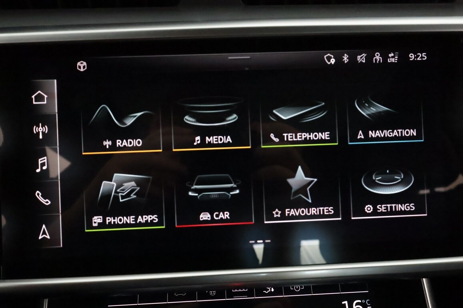 Audi A7 2021 Business Sport S-Line 50 TFSI e quattro S tronic **Vakkari / Matrix LED / P.kamera / Digimittaristo / Navi / Lasikattoluukku** - 3,99 % KORKOTARJOUS TÄHÄN AUTOON - 1.Om Suomi-auto / Akku kuntotarkastettettu / Kahdet renkaat aluvanteilla / Merkkihuollettu / Nahka-Alcantara / Sporttipenkit