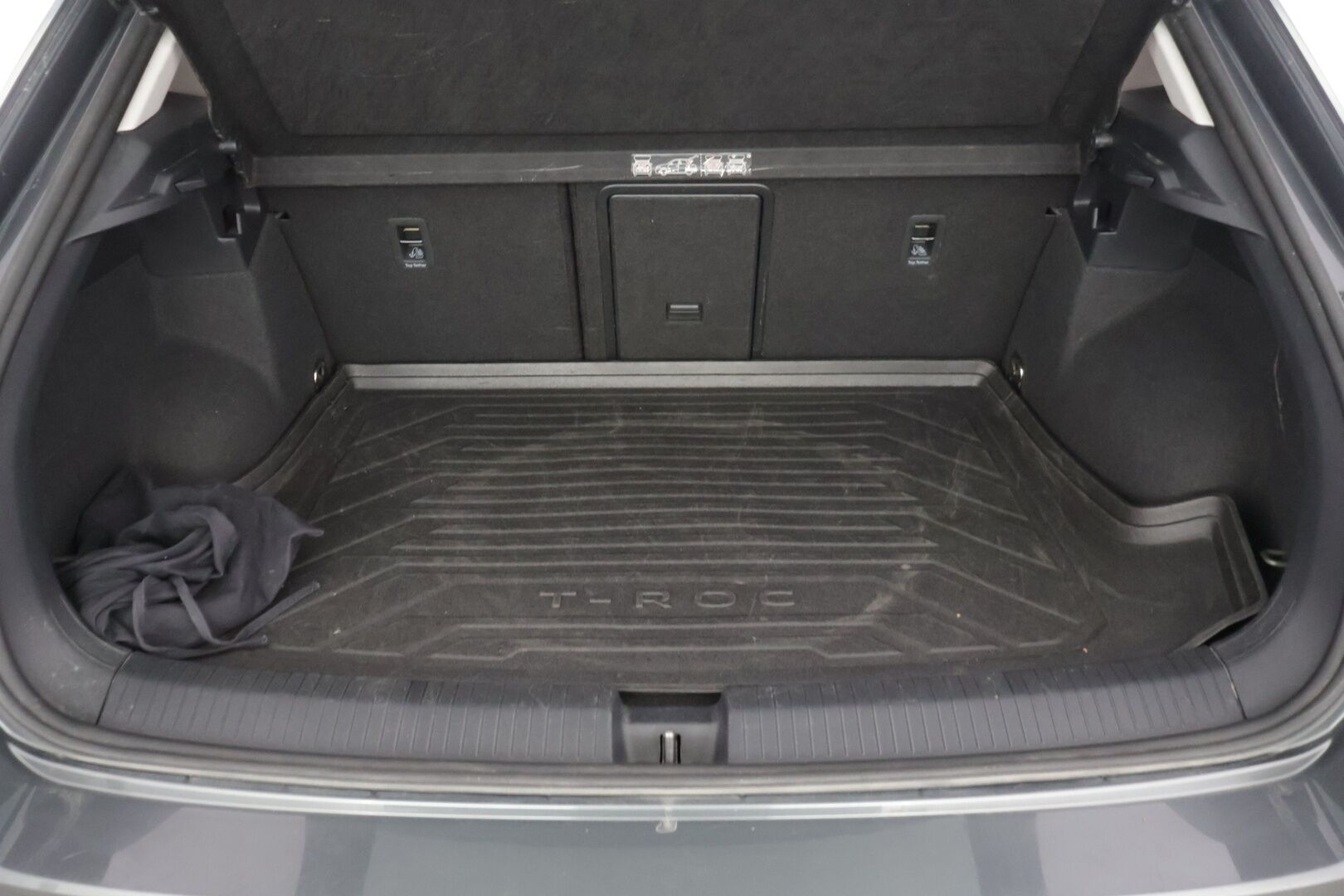 Volkswagen T-Roc 2021 Style 1,5 TSI EVO 110 kW DSG-automaatti *Webasto / Adapt.vakkari / Koukku / LaneAssist / LED / AppConnect / Ratinlämmitys* - *2-omisteinen Suomi-auto / Hyvin varusteltu*