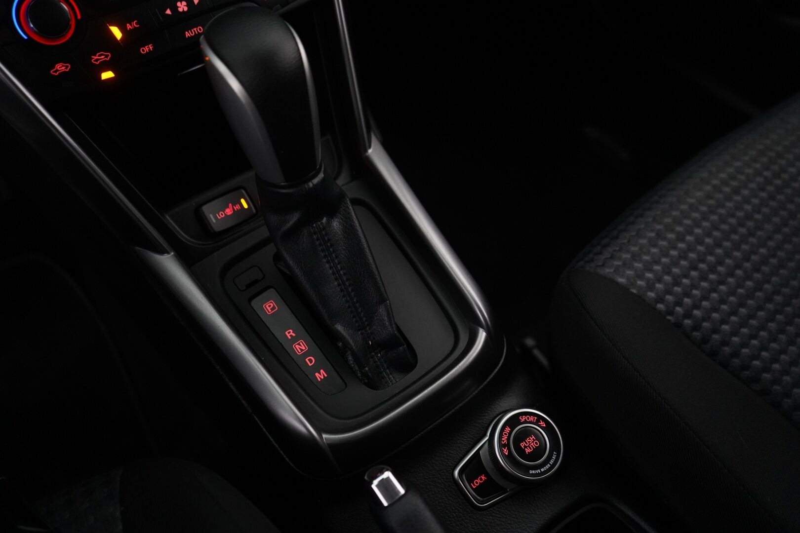 Suzuki S-Cross 2022 1.4 BOOSTERJET 4WD GL+ 6AT HYBRID *Acc / Koukku / Kamera / BLIS / Keyless / Lohko / Tutkat* - Suomi-Auto / Kahdet renkaat + Vanteet / Hyvät huollot - HULLUT BLACKWEEK JATKOT - KORKOTARJOUS 2,49%