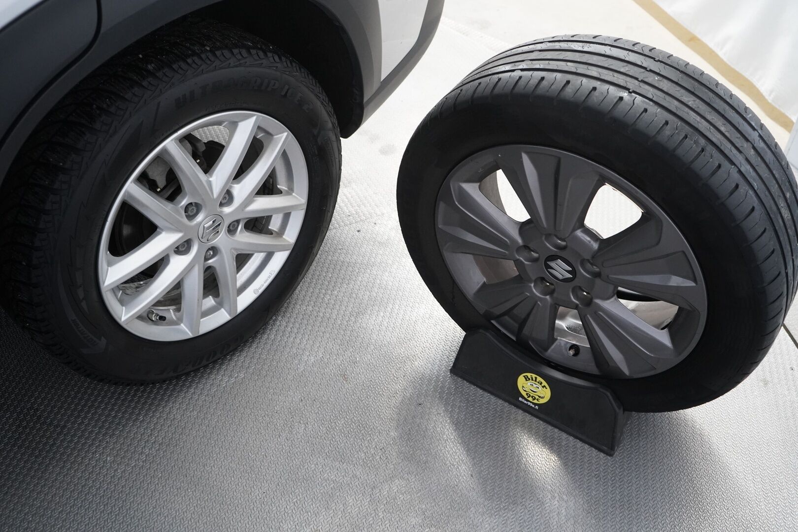 Suzuki S-Cross 2022 1.4 BOOSTERJET 4WD GL+ 6AT HYBRID *Acc / Koukku / Kamera / BLIS / Keyless / Lohko / Tutkat* - Suomi-Auto / Kahdet renkaat + Vanteet / Hyvät huollot - HULLUT BLACKWEEK JATKOT - KORKOTARJOUS 2,49%