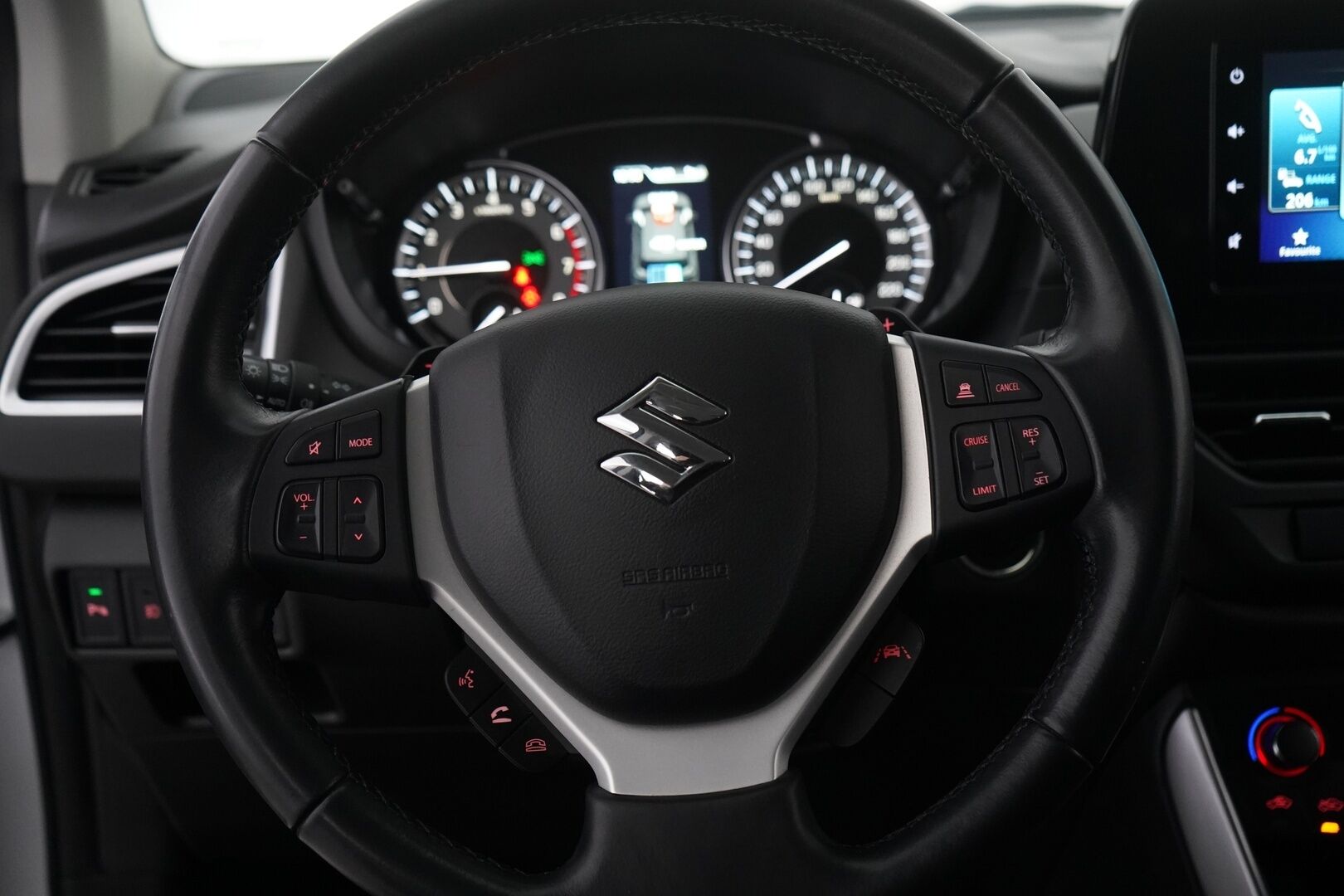 Suzuki S-Cross 2022 1.4 BOOSTERJET 4WD GL+ 6AT HYBRID *Acc / Koukku / Kamera / BLIS / Keyless / Lohko / Tutkat* - Suomi-Auto / Kahdet renkaat + Vanteet / Hyvät huollot - HULLUT BLACKWEEK JATKOT - KORKOTARJOUS 2,49%