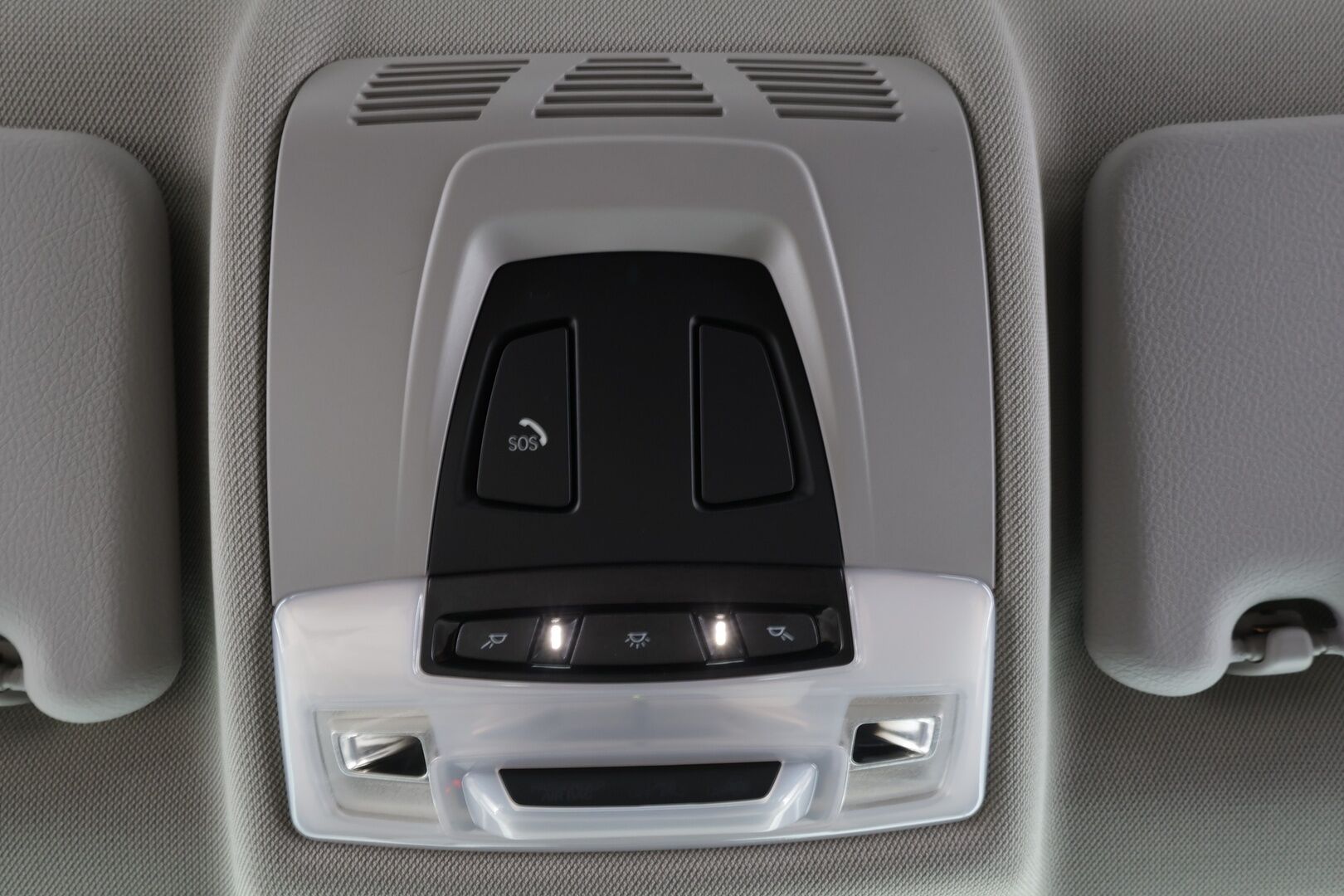 BMW X1 2021 F48 xDrive25e A Charged Edition Sport * LED / P.Kamera / Sportpenkit / HUD / Koukku / Navi / Vakkari * - 1-om Suomi-auto / Akku kuntotarkastettu SoH 88,6% / 2x Latauskaapelit / Kahdet renkaat / Merkkihuollettu!