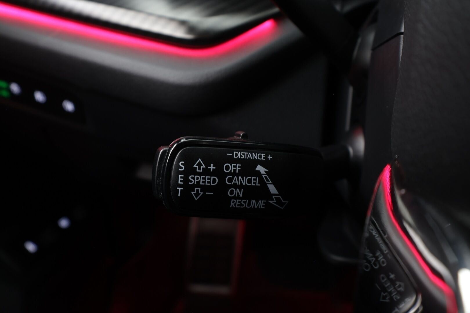 Skoda Octavia 2021 Combi 1,4 TSI PHEV RS iV DSG * ACC / Webasto / Matrix-LED / P.Kamera / Canton / Keyless / Apple&Andoird * - 1.Om Suomi-auto / Merkkihuollettu / Kahdet renkaat - HULLUT AVAJAISHULINAT KORKOTARJOUS 3,29 %