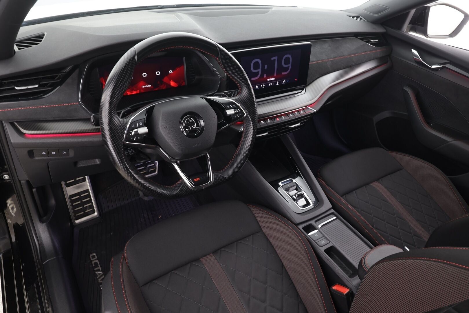 Skoda Octavia 2021 Combi 1,4 TSI PHEV RS iV DSG * ACC / Webasto / Matrix-LED / P.Kamera / Canton / Keyless / Apple&Andoird * - 1.Om Suomi-auto / Merkkihuollettu / Kahdet renkaat - HULLUT AVAJAISHULINAT KORKOTARJOUS 3,29 %