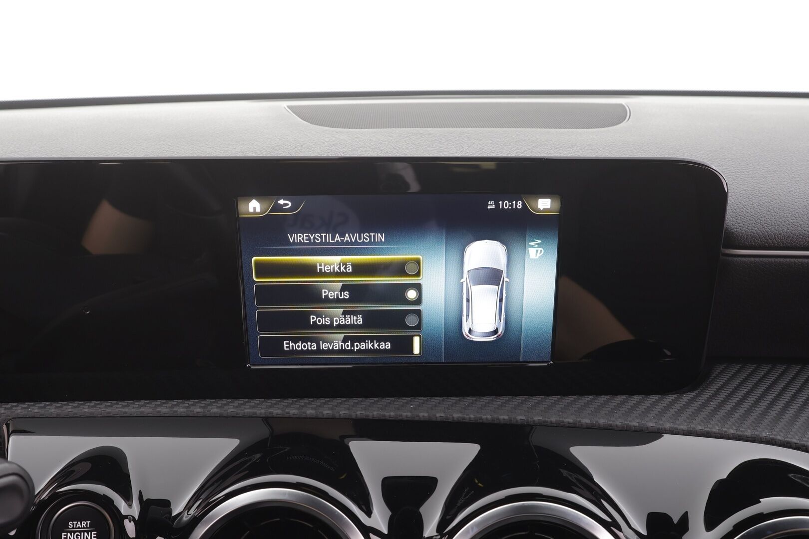 Mercedes-Benz A 2021 180 A Business Style - | Kaistavahti | P.Kamera | Lohko+Sisä | Puolinahat | Navi | LED | Digimittari | Vakkari |Suomi-auto | Kahdet renkaat aluvanteilla | Merkkihuollettu |