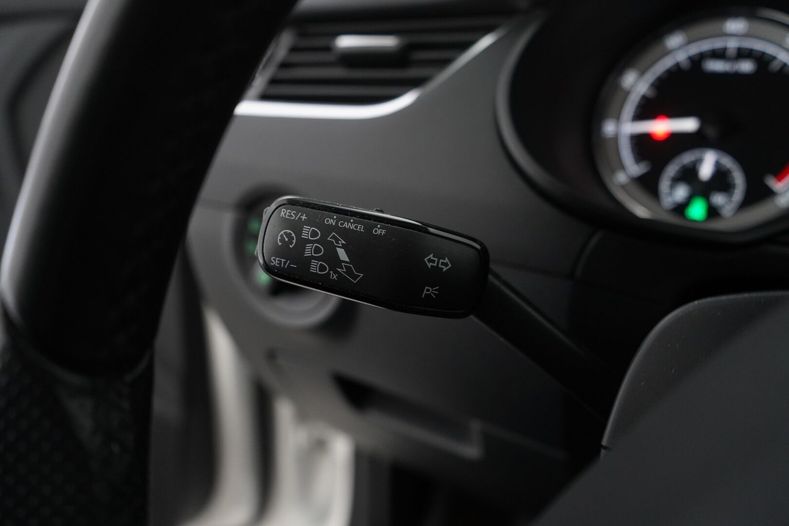 Skoda Octavia 2019 Combi 1,5 TSI G-TEC Ambition DSG Autom * Webasto / Koukku / Vakkari / Sähköinen takaluukku / Tutka * - Juuri katsastettu / Kahdet Skodan alut / Viimeisin huolto 5 / 25