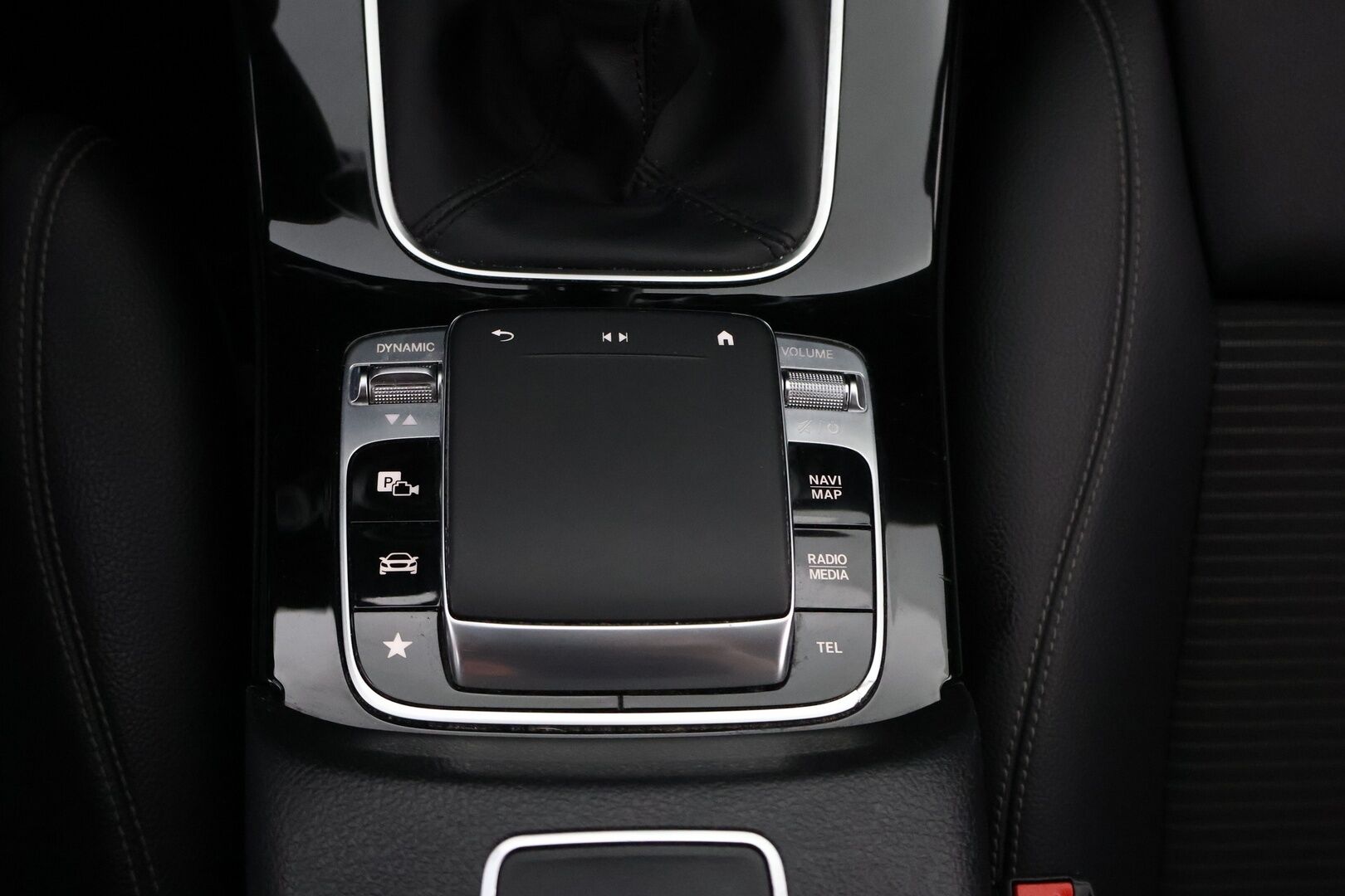 Mercedes-Benz B 2019 180 Progressive - Widescreen / Peruutuskamera / Vakkari / Puolinahkasisusta / LED High Performance / Comand Navi / Juuri tullut Tampereelle!
