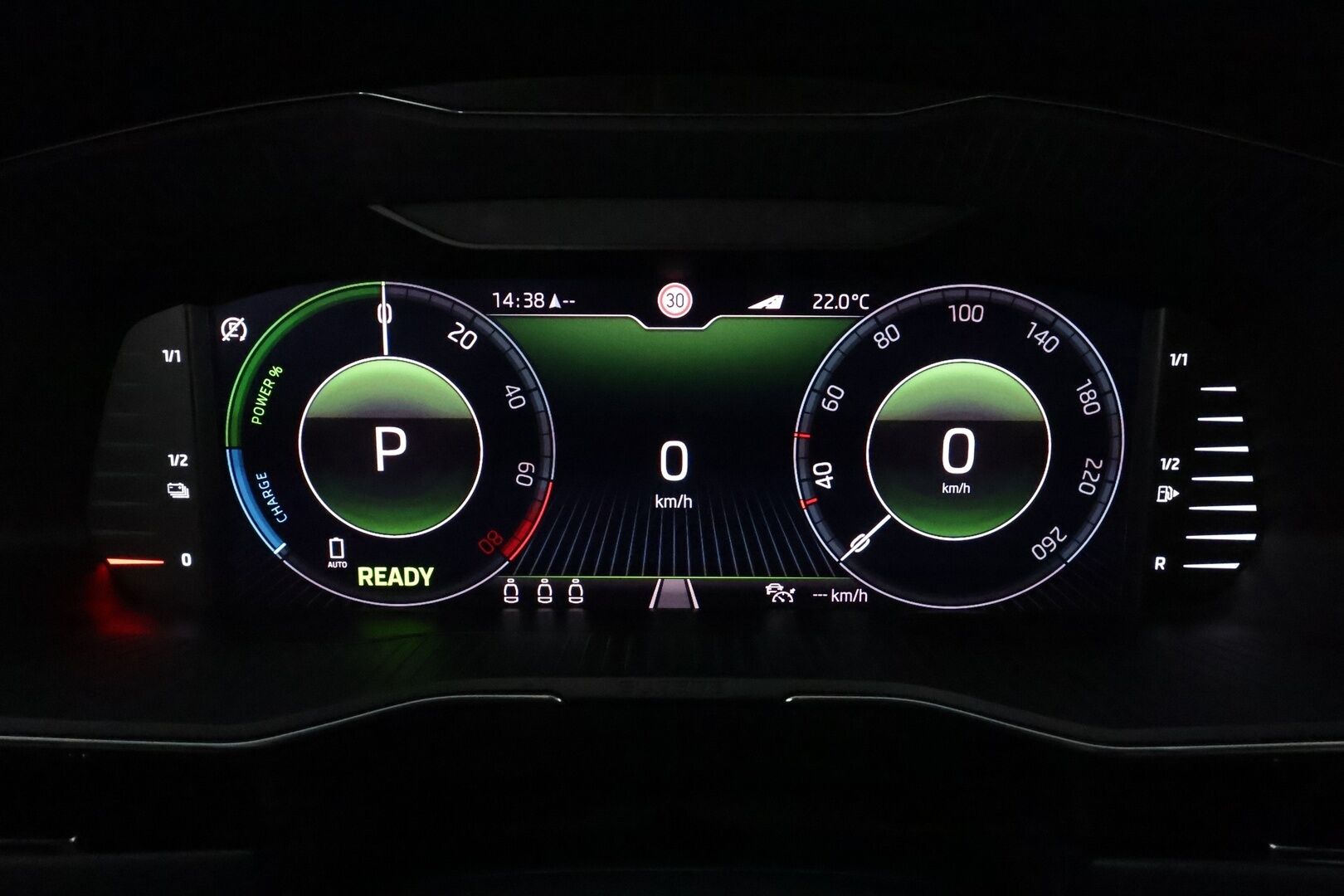 Skoda Superb 2021 Combi 1,4TSI PHEV L&K iV DSG **Webasto / Canton / Panorama / ACC / Matrix-LED / 360° / Ilmastoitu&Hierova Muistipenkki** - 1-om Suomi-auto / 2x Latauskaapelit / Kahdet Renkaat / Merkkihuollettu!