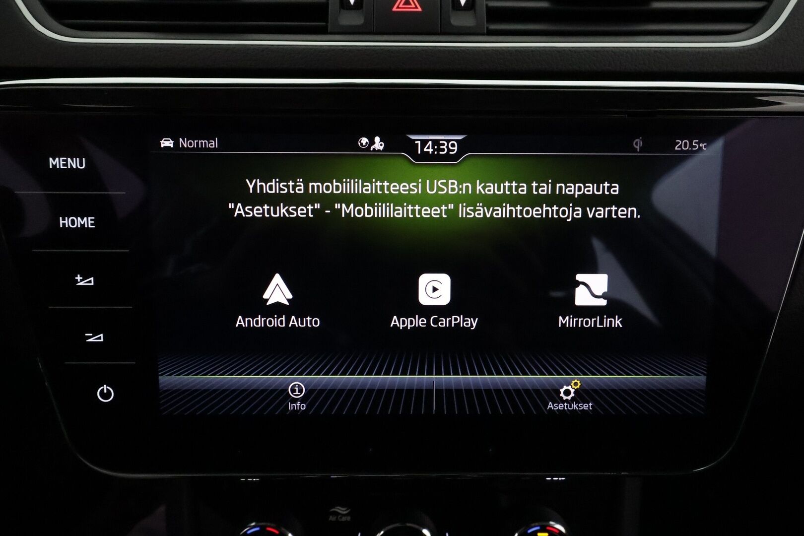 Skoda Superb 2021 Combi 1,4TSI PHEV L&K iV DSG **Webasto / Canton / Panorama / ACC / Matrix-LED / 360° / Ilmastoitu&Hierova Muistipenkki** - 1-om Suomi-auto / 2x Latauskaapelit / Kahdet Renkaat / Merkkihuollettu!