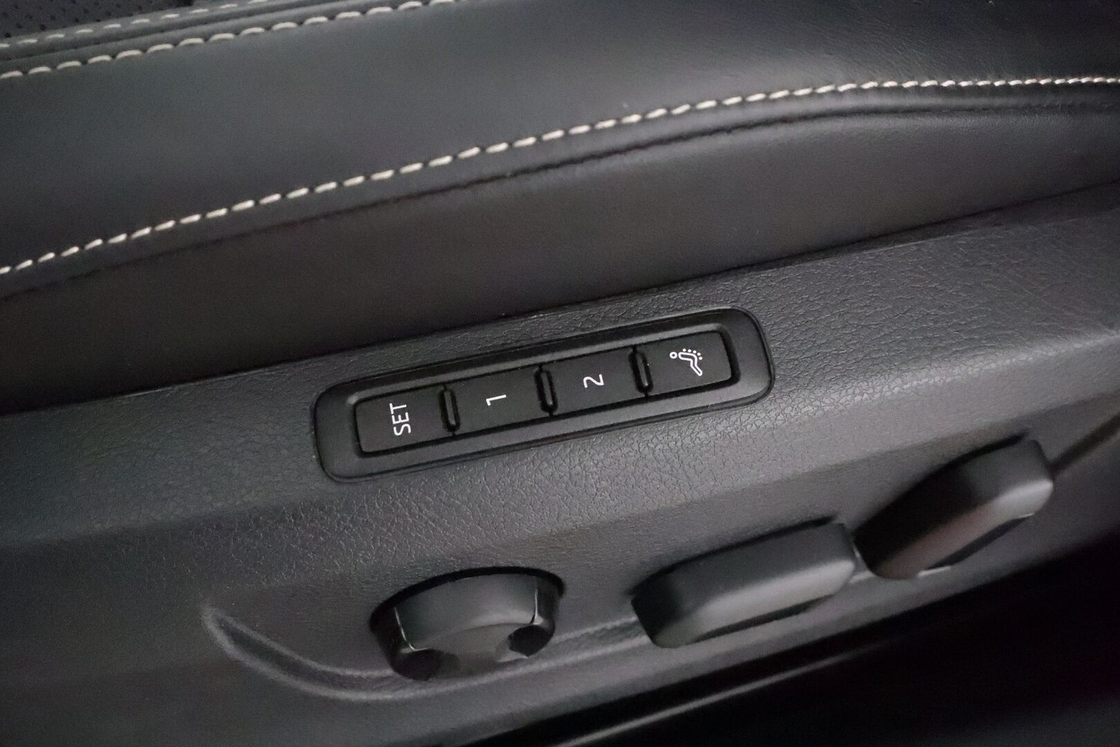 Skoda Superb 2021 Combi 1,4TSI PHEV L&K iV DSG **Webasto / Canton / Panorama / ACC / Matrix-LED / 360° / Ilmastoitu&Hierova Muistipenkki** - 1-om Suomi-auto / 2x Latauskaapelit / Kahdet Renkaat / Merkkihuollettu!