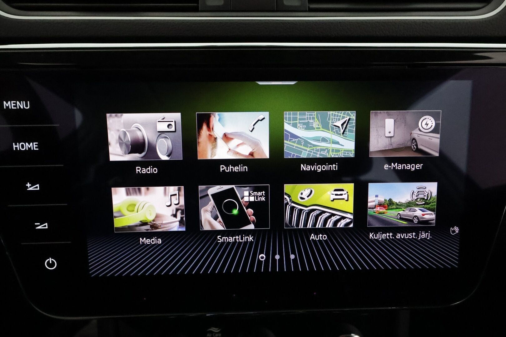 Skoda Superb 2021 Combi 1,4TSI PHEV L&K iV DSG **Webasto / Canton / Panorama / ACC / Matrix-LED / 360° / Ilmastoitu&Hierova Muistipenkki** - 1-om Suomi-auto / 2x Latauskaapelit / Kahdet Renkaat / Merkkihuollettu!