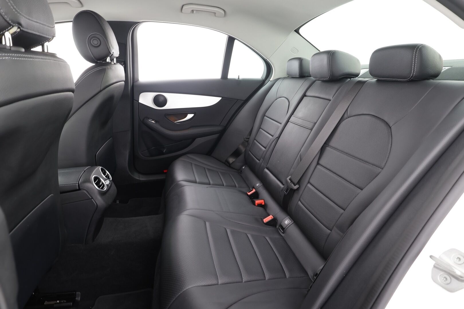 Mercedes-Benz C 2021 180 A Star Edition * Distronic Pro / Multibeam / P.kamera / Lohko+Sisä / Sporttinahat / Navi * - 1.Om Suomi-auto / Kahdet renkaat aluvanteilla