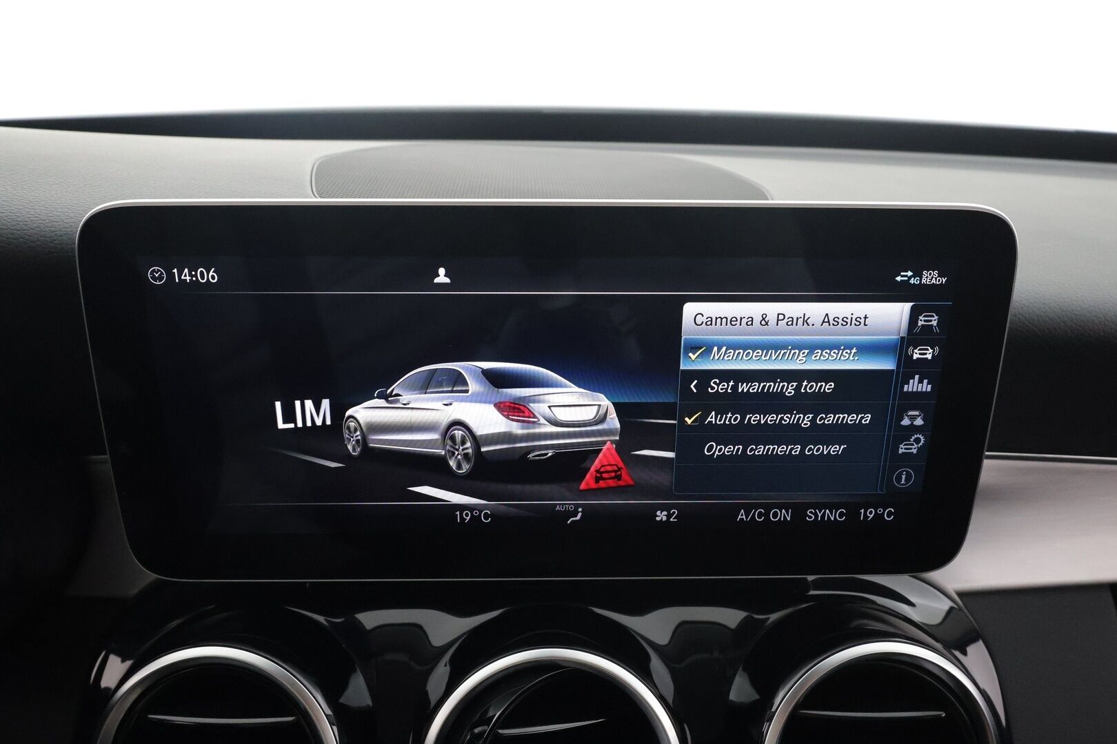 Mercedes-Benz C 2021 180 A Star Edition * Distronic Pro / Multibeam / P.kamera / Lohko+Sisä / Sporttinahat / Navi * - 1.Om Suomi-auto / Kahdet renkaat aluvanteilla