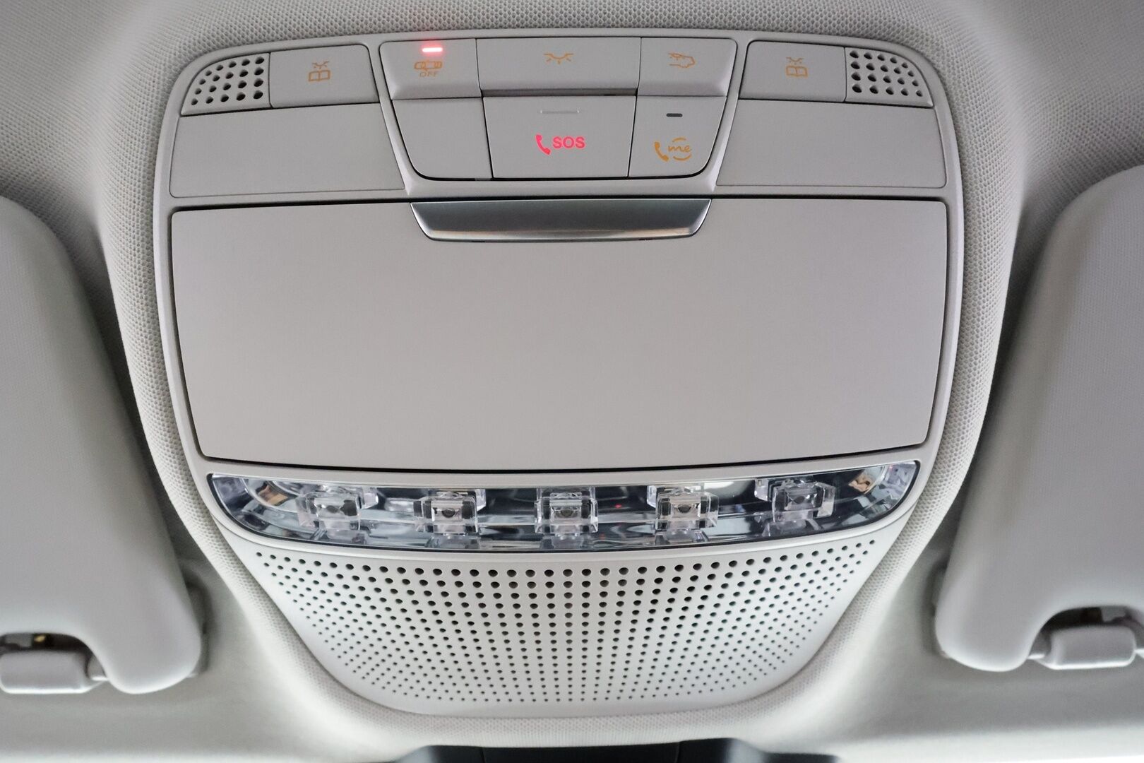 Mercedes-Benz C 2021 180 A Star Edition * Distronic Pro / Multibeam / P.kamera / Lohko+Sisä / Sporttinahat / Navi * - 1.Om Suomi-auto / Kahdet renkaat aluvanteilla