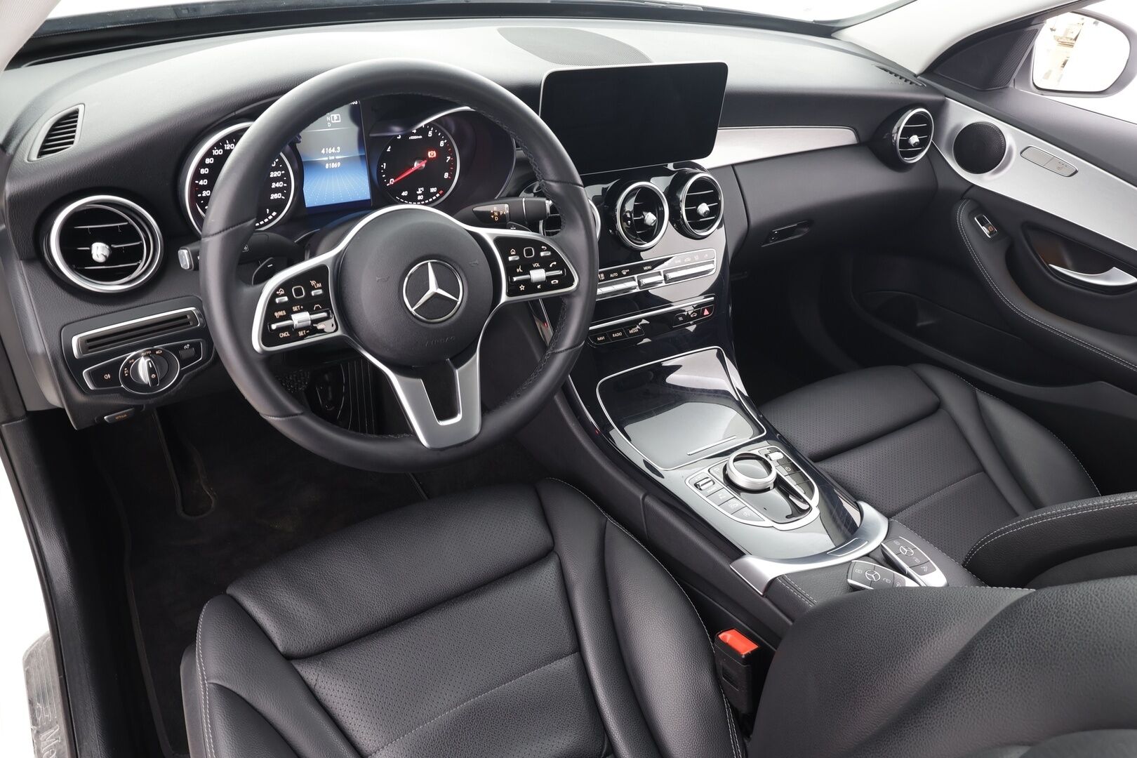 Mercedes-Benz C 2021 180 A Star Edition * Distronic Pro / Multibeam / P.kamera / Lohko+Sisä / Sporttinahat / Navi * - 1.Om Suomi-auto / Kahdet renkaat aluvanteilla