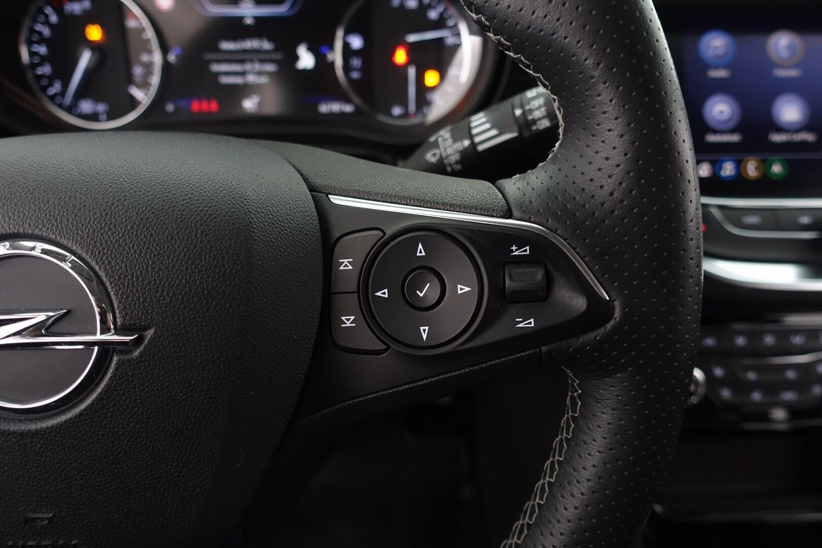 Opel Astra 2020 Sports Tourer Executive 145 Turbo A - | Juuri huollettu! | ACC | Matrix-LED | AGR-istuin | P.kamera & tutkat | Nahkasisusta | Apple & Android |