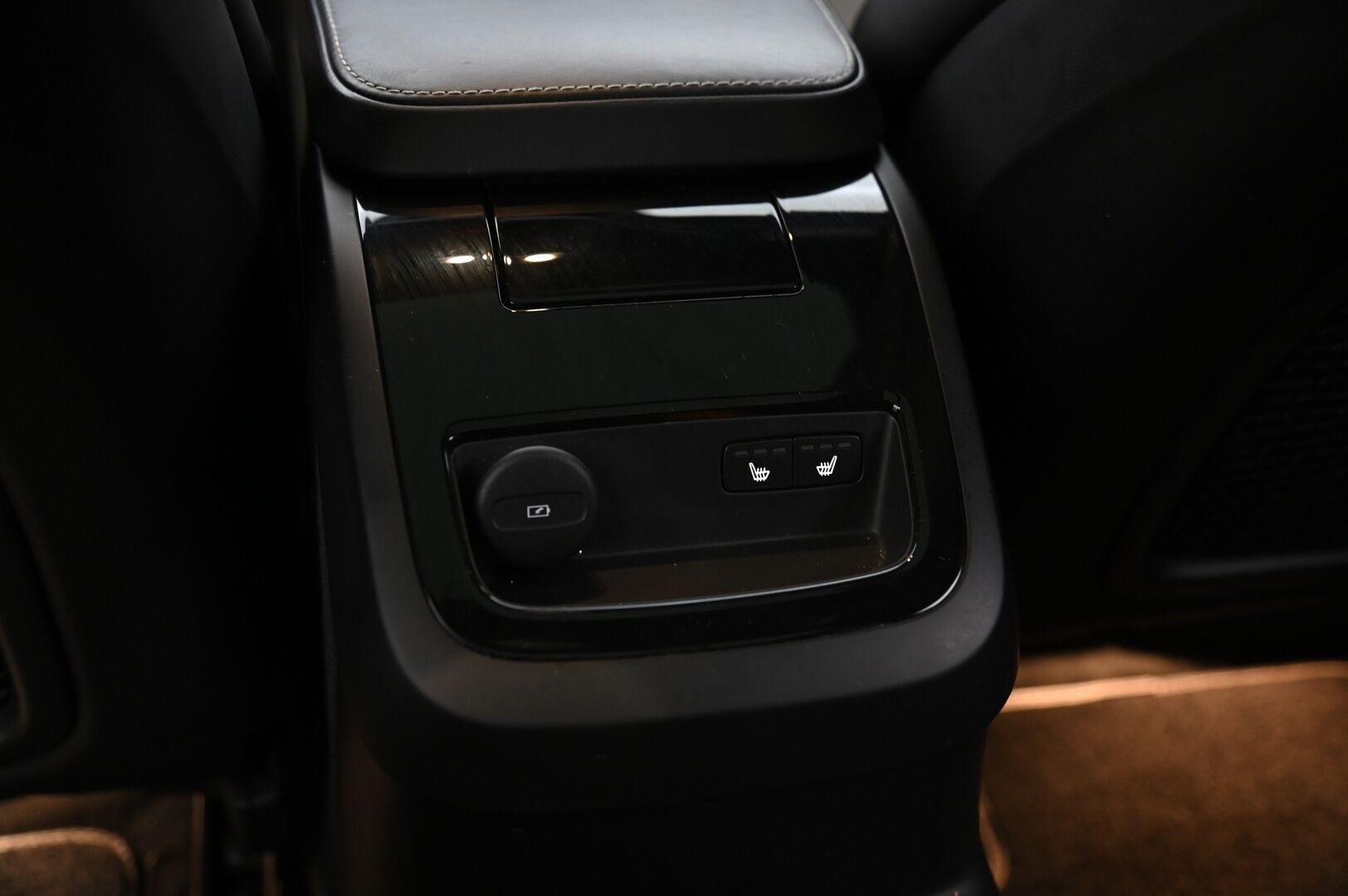 Volvo V60 2021 T8 TwE AWD Polestar Engineered aut *Webasto / H&K / ACC / Muistipenkki / Panorama* - Lämmitettävä Tuulilasi / S-Luukku / 2x Renkaat&alumiinivanteet