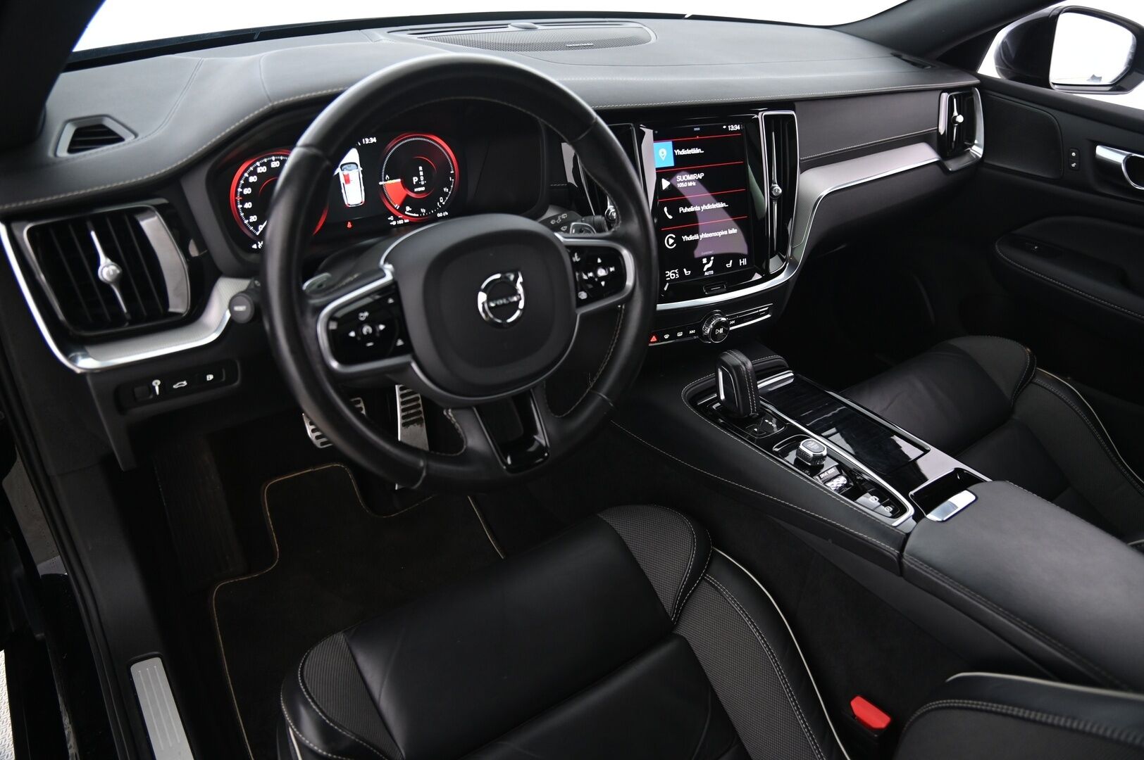 Volvo V60 2021 T8 TwE AWD Polestar Engineered aut *Webasto / H&K / ACC / Muistipenkki / Panorama* - Lämmitettävä Tuulilasi / S-Luukku / 2x Renkaat&alumiinivanteet