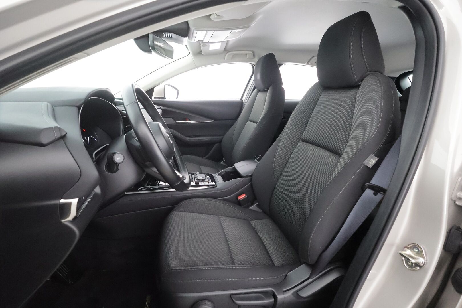 Mazda CX-30 2023 2,0 (150hv) M Hybrid e-Skyactiv-G Optimum Plus AT - | ACC | P.kamera | Navi | LED | Keyless | Apple & Android | BSM | Lohko + sisälämmitin | Lane Keeping Assist | 1-om suomiauto | 