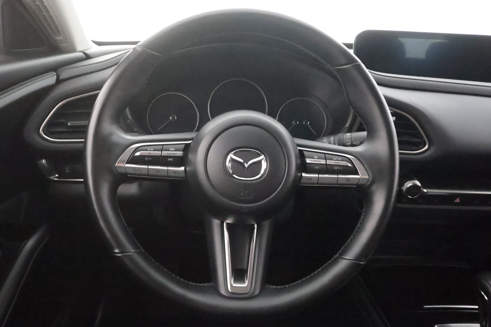 Mazda CX-30 2023 2,0 (150hv) M Hybrid e-Skyactiv-G Optimum Plus AT - | ACC | P.kamera | Navi | LED | Keyless | Apple & Android | BSM | Lohko + sisälämmitin | Lane Keeping Assist | 1-om suomiauto | 