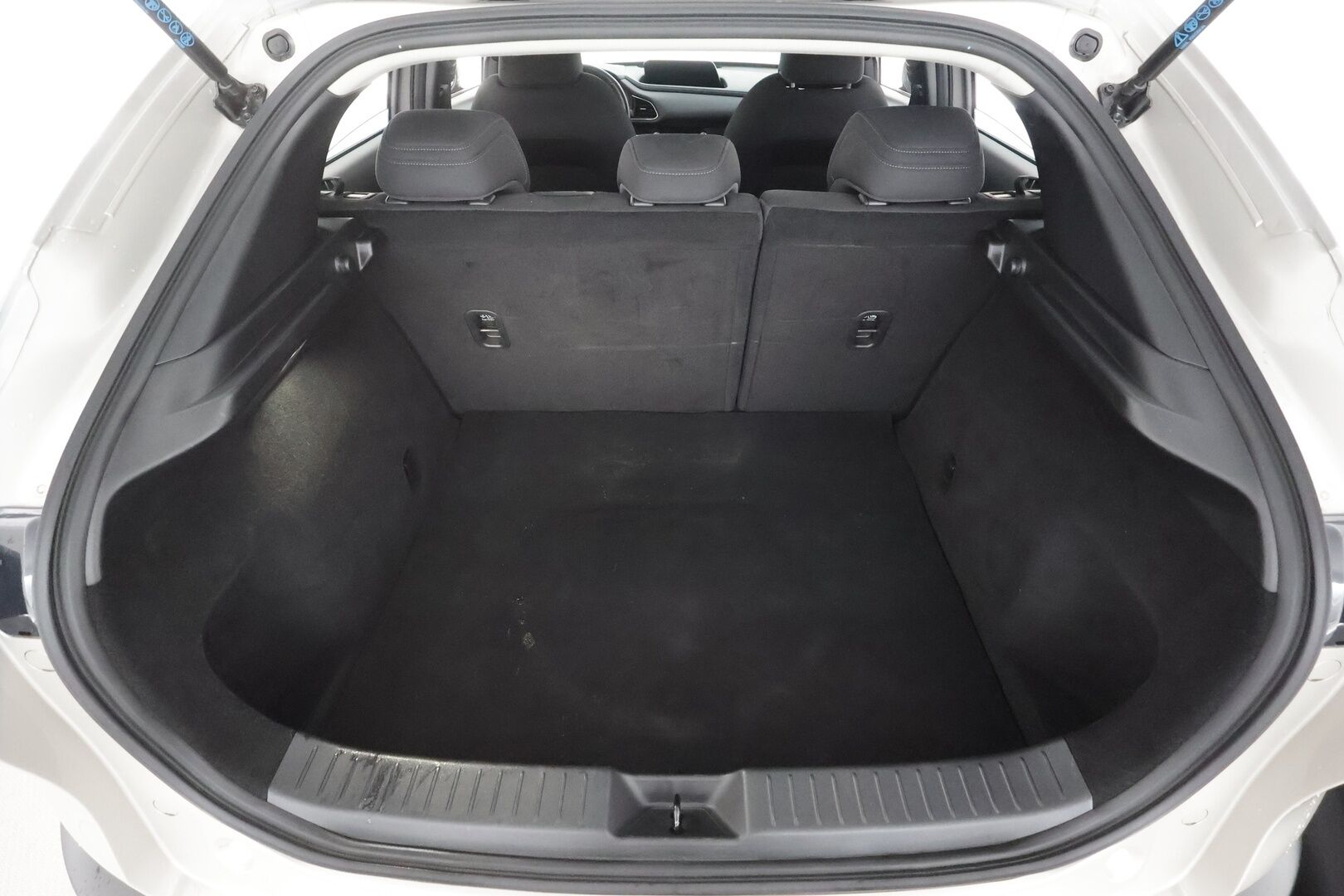 Mazda CX-30 2023 2,0 (150hv) M Hybrid e-Skyactiv-G Optimum Plus AT - | ACC | P.kamera | Navi | LED | Keyless | Apple & Android | BSM | Lohko + sisälämmitin | Lane Keeping Assist | 1-om suomiauto | 