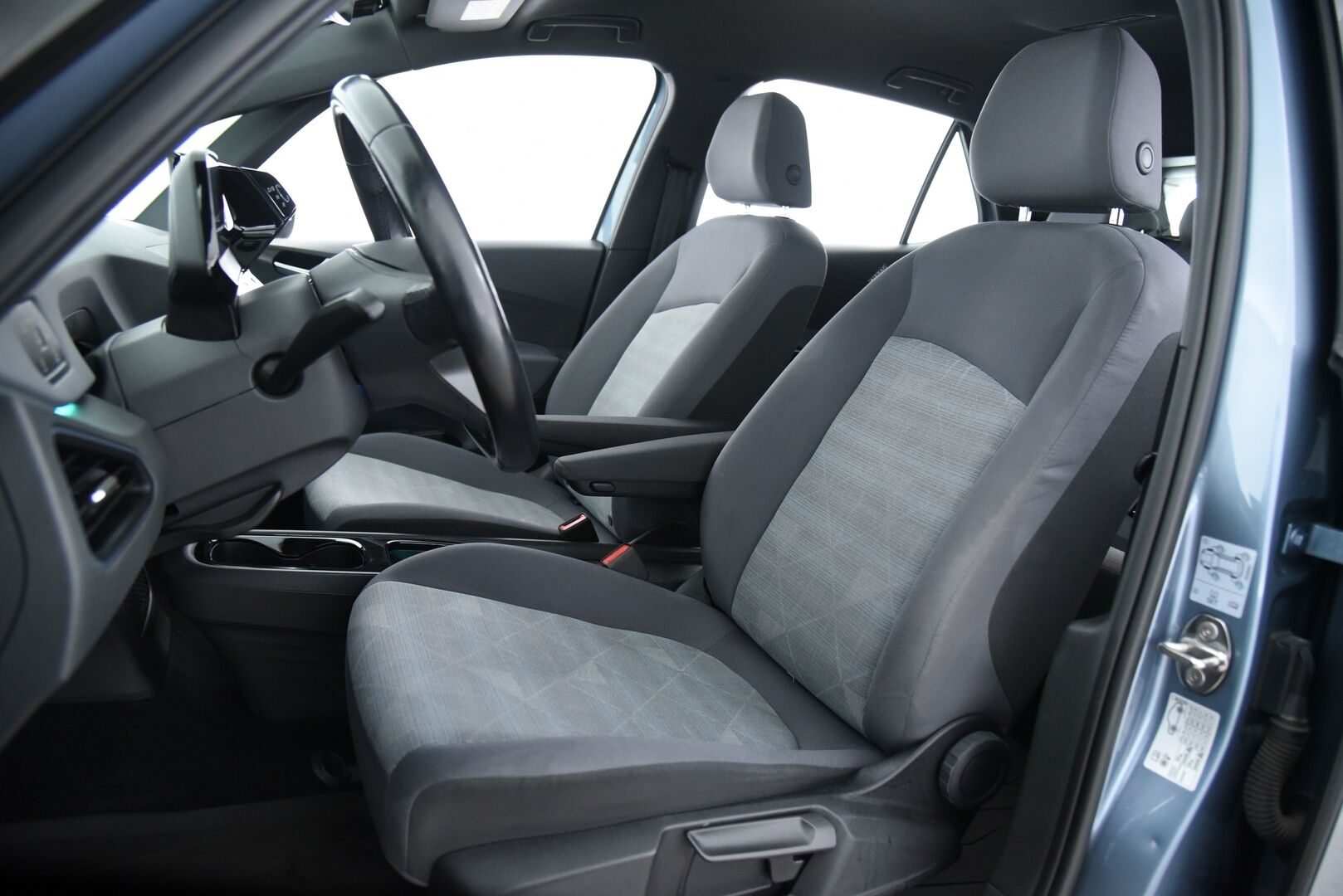 Volkswagen ID.3 2021 Pro Performance Life 150 kW / Adapt vak / P-Tutkat / Tulossa myyntiin! - 2x Renkaat omilla vanteilla!