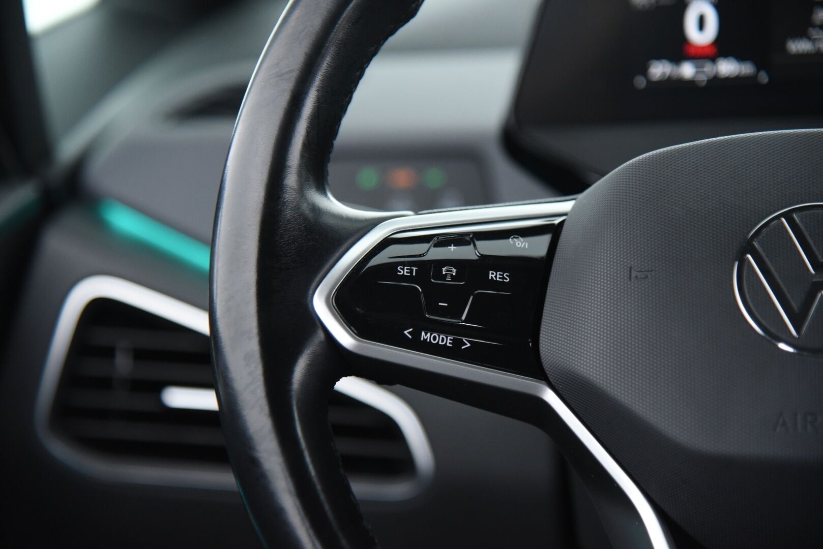 Volkswagen ID.3 2021 Pro Performance Life 150 kW / Adapt vak / P-Tutkat / Tulossa myyntiin! - 2x Renkaat omilla vanteilla!