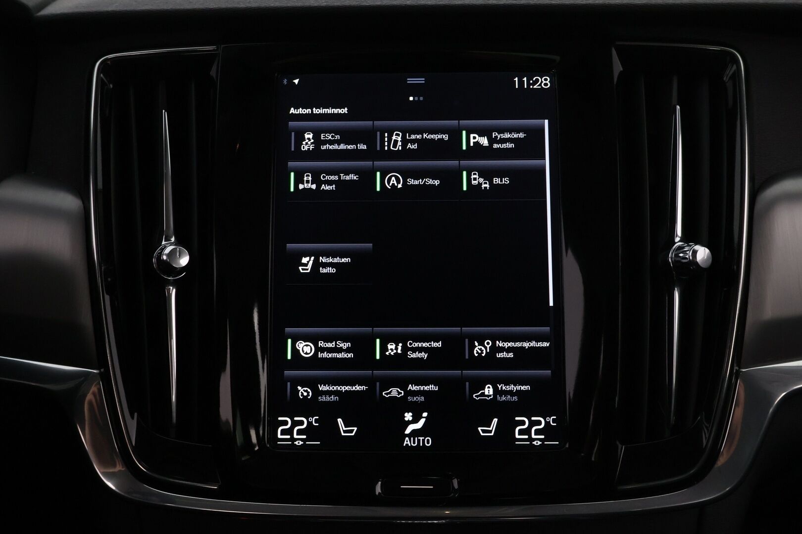 Volvo V90 2018 T5 Momentum Bi-Fuel aut * Webasto / Koukku / Adapt.Vakkari / Navi / Puolinahkasisusta / Juuri Saapunut! - Sähköluukku / Digimittaristo / Uudenveroiset talvirenkaat!