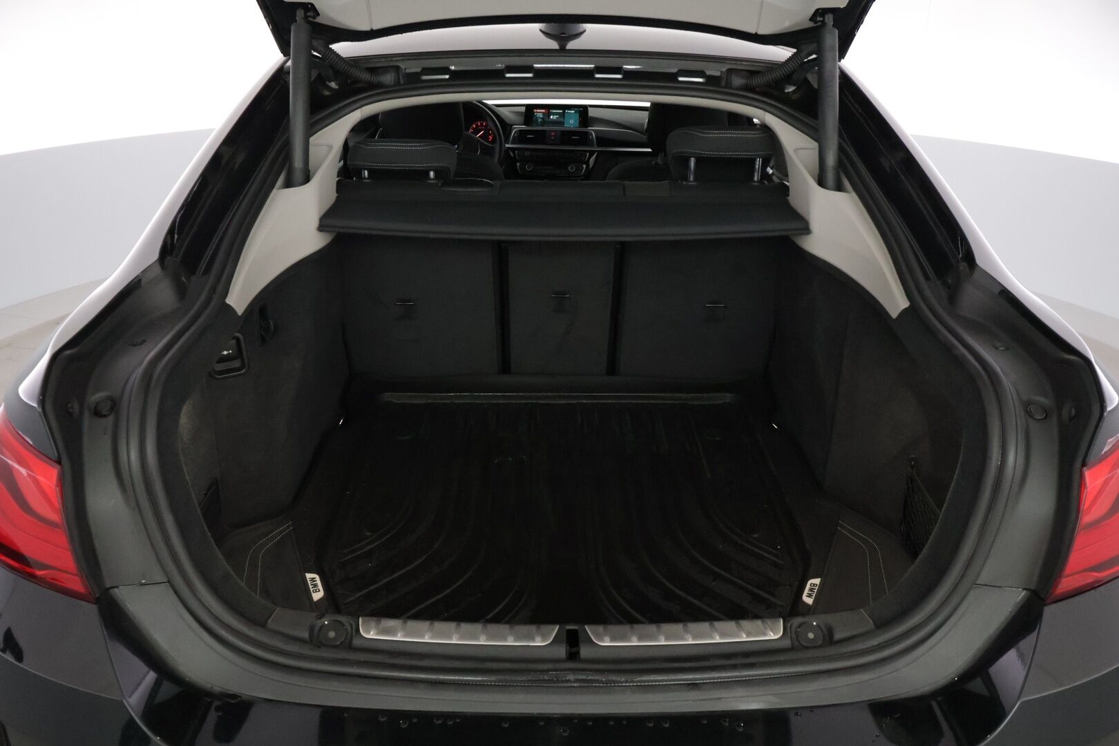 BMW 430 2018 F36 Gran Coupe 430i A xDrive Edition *Facelift / Muistipenkki / Hifit / Digimittaristo / Proffa navi / Vakkari* - *Sähkökontti / P.tutkat / Uudet kitkarenkaat!* - HULLU BLACKWEEK KORKOTARJOUS 2,49%