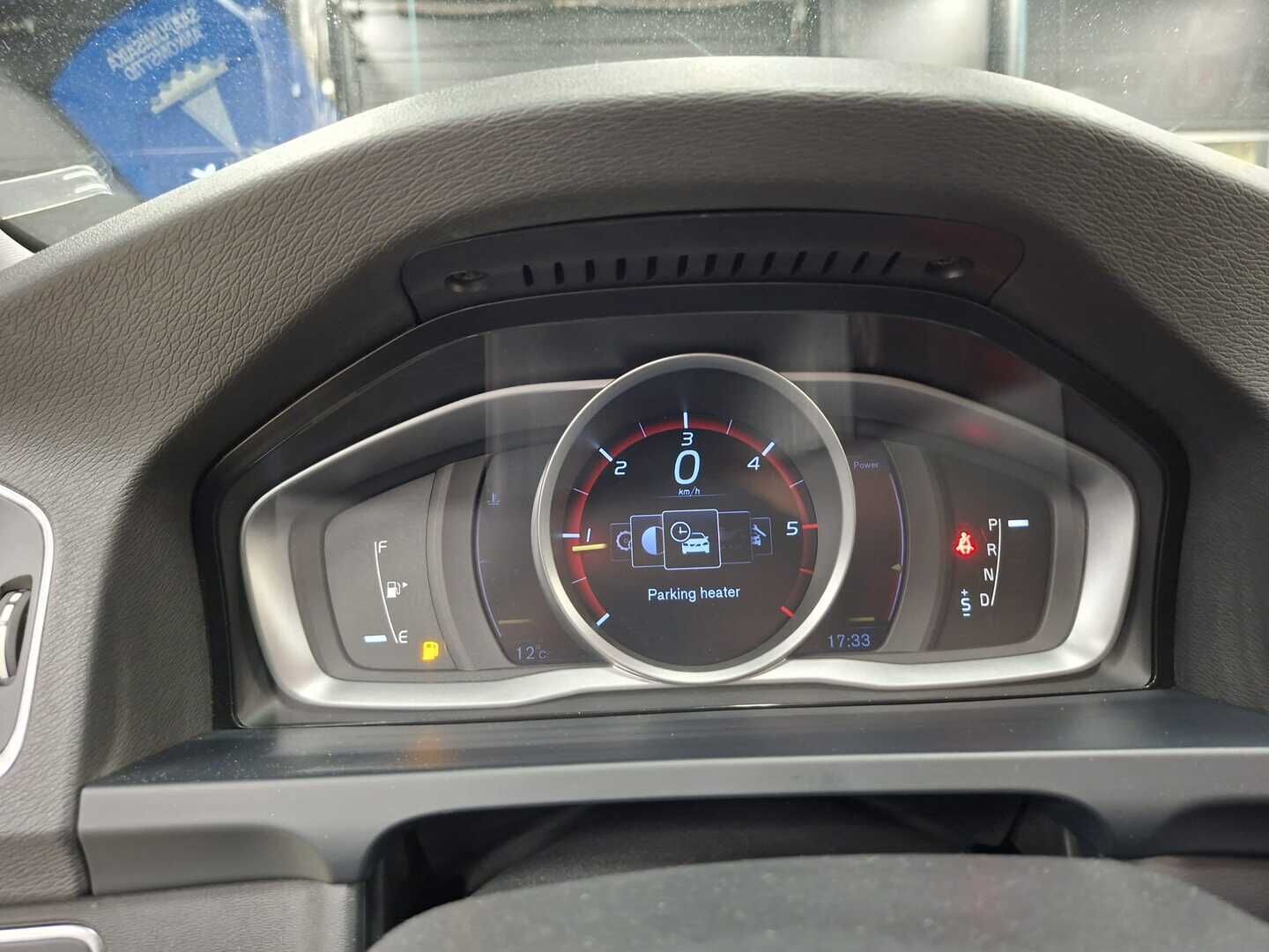 Volvo V60 2016 D3 Summum Business Aut - MYYDÄÄN HUUTOKAUPAT.COM - KORKO VAIN 3,99 %