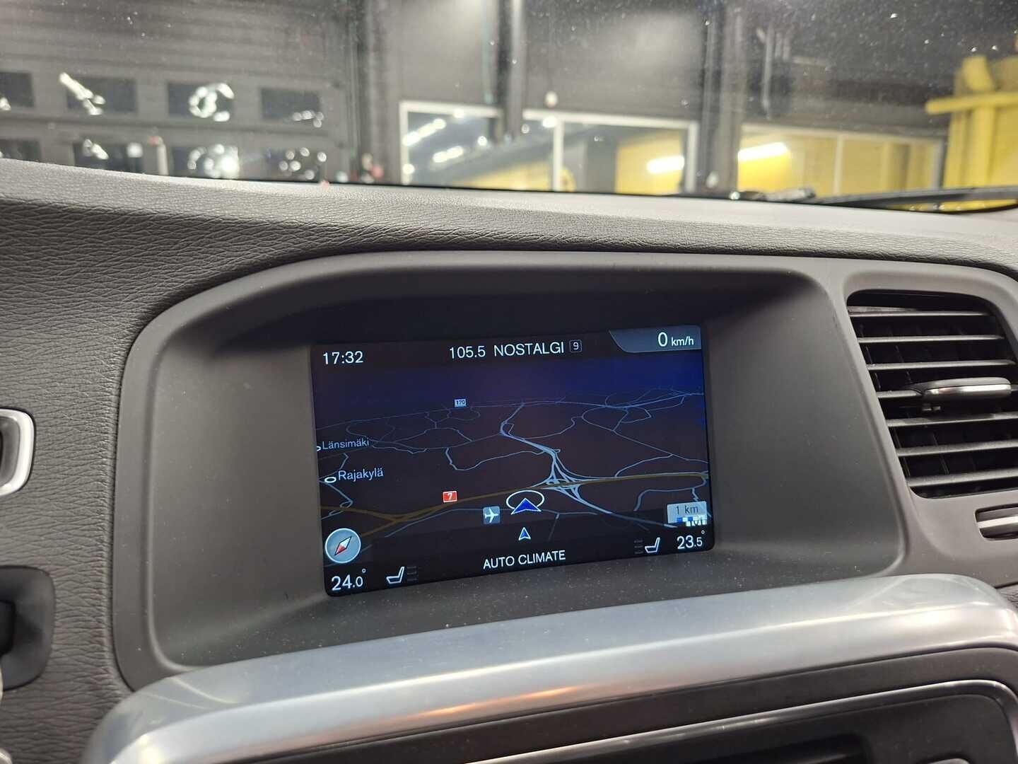 Volvo V60 2016 D3 Summum Business Aut - MYYDÄÄN HUUTOKAUPAT.COM - KORKO VAIN 3,99 %