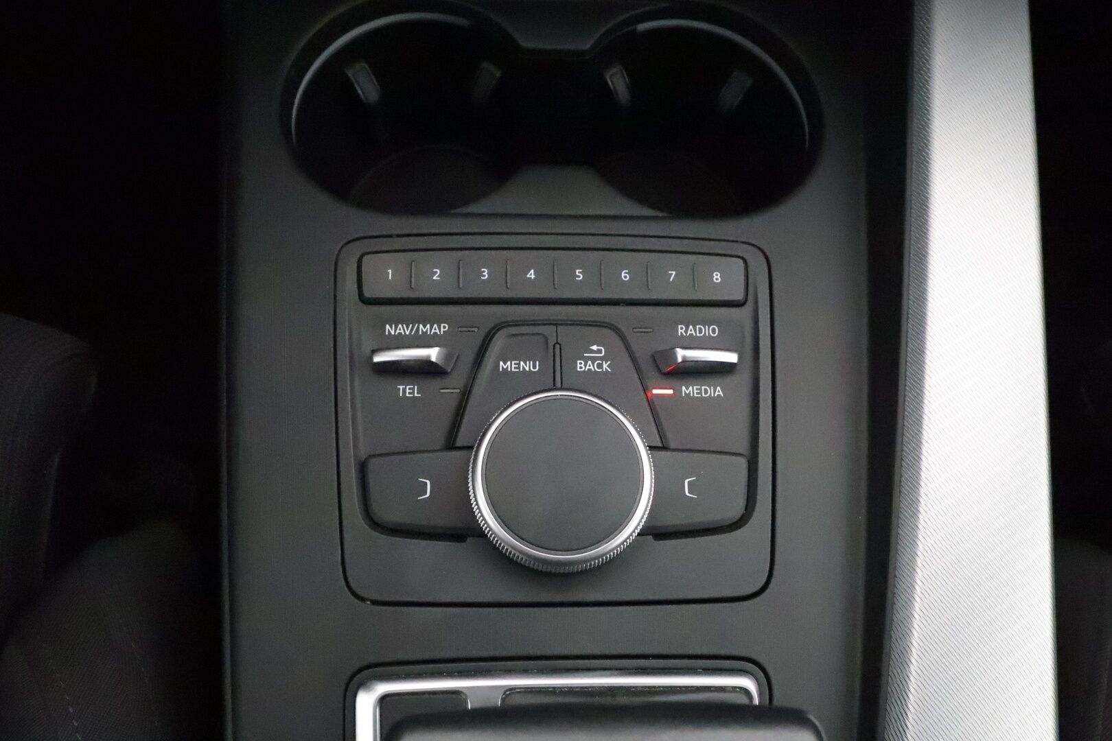 Audi A5 2018 Sportback Business Sport 2,0 TFSI 140 kW S tronic - Vakkari / Sporttipenkit / Apple&Android / LED / P.tutkat