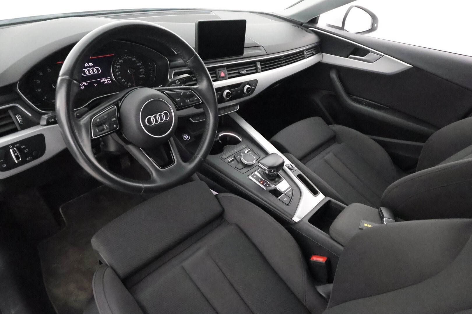 Audi A5 2018 Sportback Business Sport 2,0 TFSI 140 kW S tronic - Vakkari / Sporttipenkit / Apple&Android / LED / P.tutkat