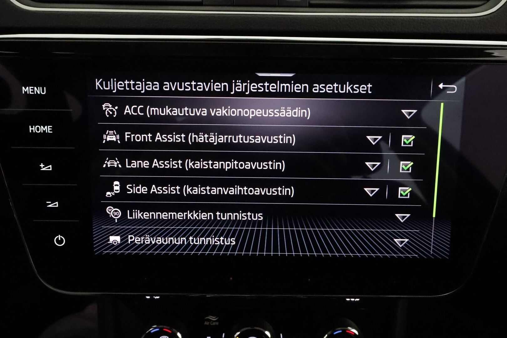 Skoda Superb 2021 Combi 1,4 TSI PHEV L&K iV DSG *Canton / Koukku / Panorama / ACC / Matrix-LED / 360° / Hierova&Ilmastoitu Muistipenkki* - Webasto / Suomi-auto / 2x Latauskaapelit / Kahdet Renkaat / Merkkihuollettu!