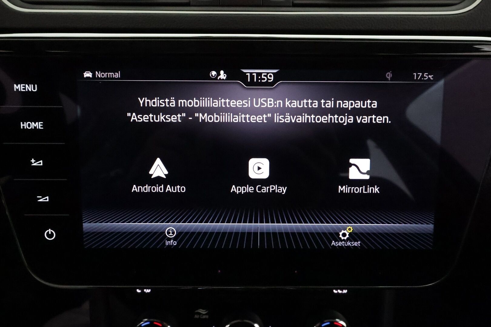 Skoda Superb 2021 Combi 1,4 TSI PHEV L&K iV DSG *Canton / Koukku / Panorama / ACC / Matrix-LED / 360° / Hierova&Ilmastoitu Muistipenkki* - Webasto / Suomi-auto / 2x Latauskaapelit / Kahdet Renkaat / Merkkihuollettu!