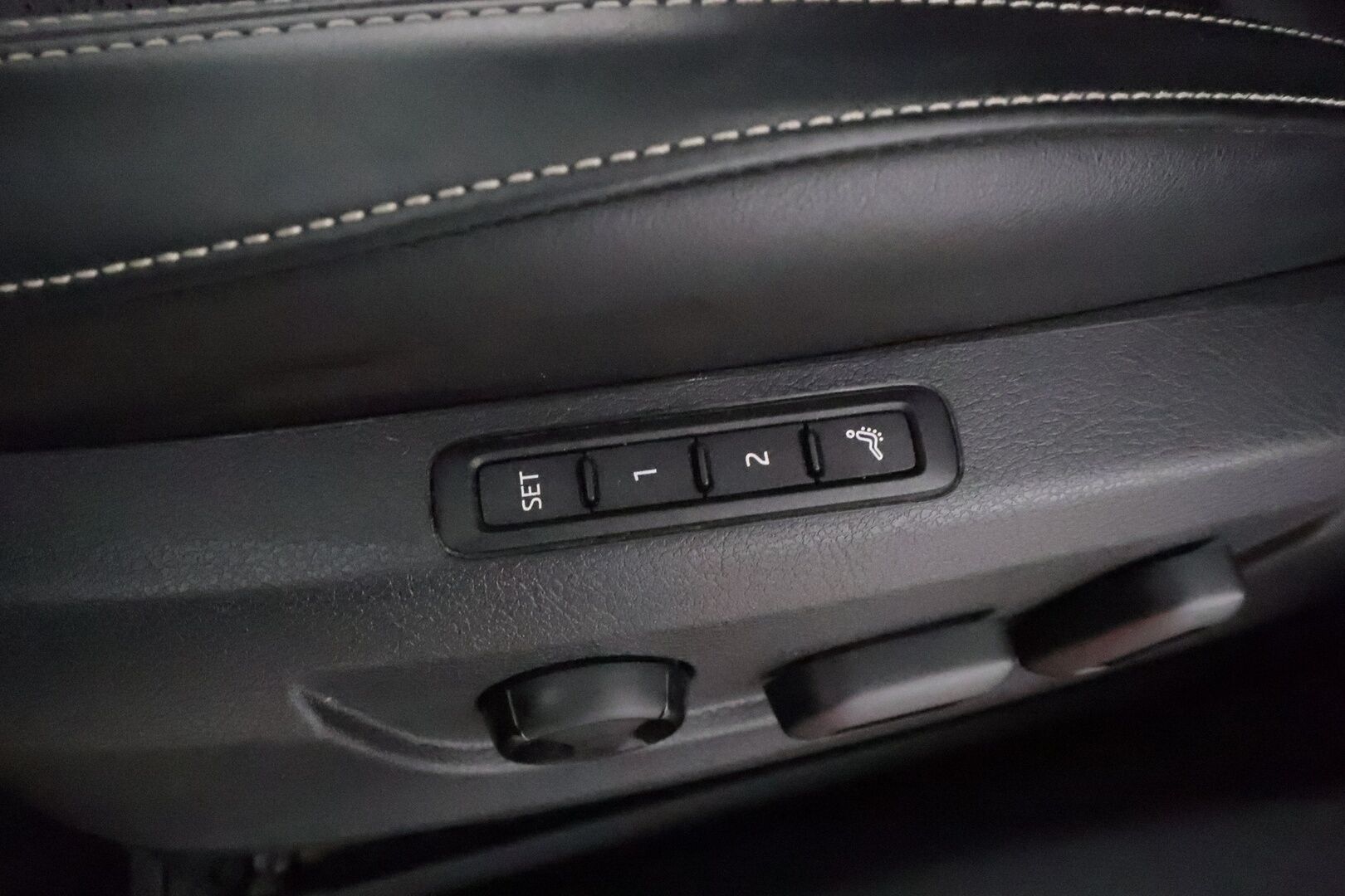 Skoda Superb 2021 Combi 1,4 TSI PHEV L&K iV DSG *Canton / Koukku / Panorama / ACC / Matrix-LED / 360° / Hierova&Ilmastoitu Muistipenkki* - Webasto / Suomi-auto / 2x Latauskaapelit / Kahdet Renkaat / Merkkihuollettu!