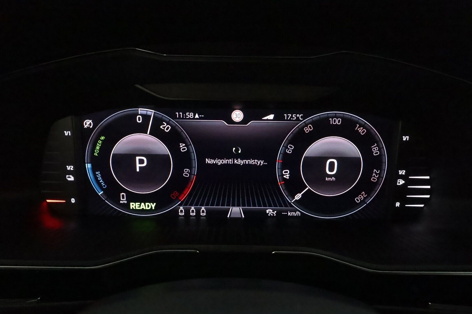 Skoda Superb 2021 Combi 1,4 TSI PHEV L&K iV DSG *Canton / Koukku / Panorama / ACC / Matrix-LED / 360° / Hierova&Ilmastoitu Muistipenkki* - Webasto / Suomi-auto / 2x Latauskaapelit / Kahdet Renkaat / Merkkihuollettu!