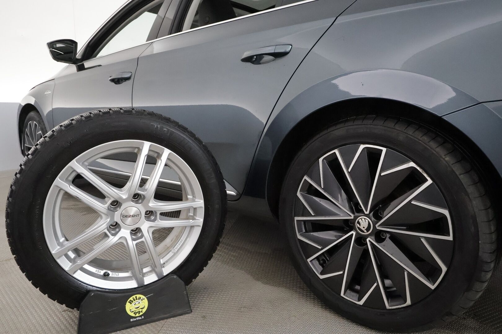 Skoda Superb 2021 Combi 1,4 TSI PHEV L&K iV DSG *Canton / Koukku / Panorama / ACC / Matrix-LED / 360° / Hierova&Ilmastoitu Muistipenkki* - Webasto / Suomi-auto / 2x Latauskaapelit / Kahdet Renkaat / Merkkihuollettu!