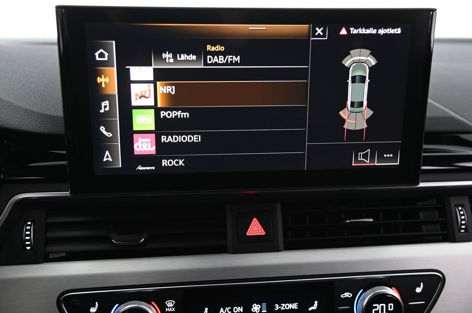 Audi A4 2021 Sedan Business 35 TFSI 110kW MHEV S tronic / Webasto / Adapt.Vakkari / Digimittaristo / Koukku / KeyLessGo / S-Line-sisätilapaketti / - *Siisti / Hyvät huollot*
