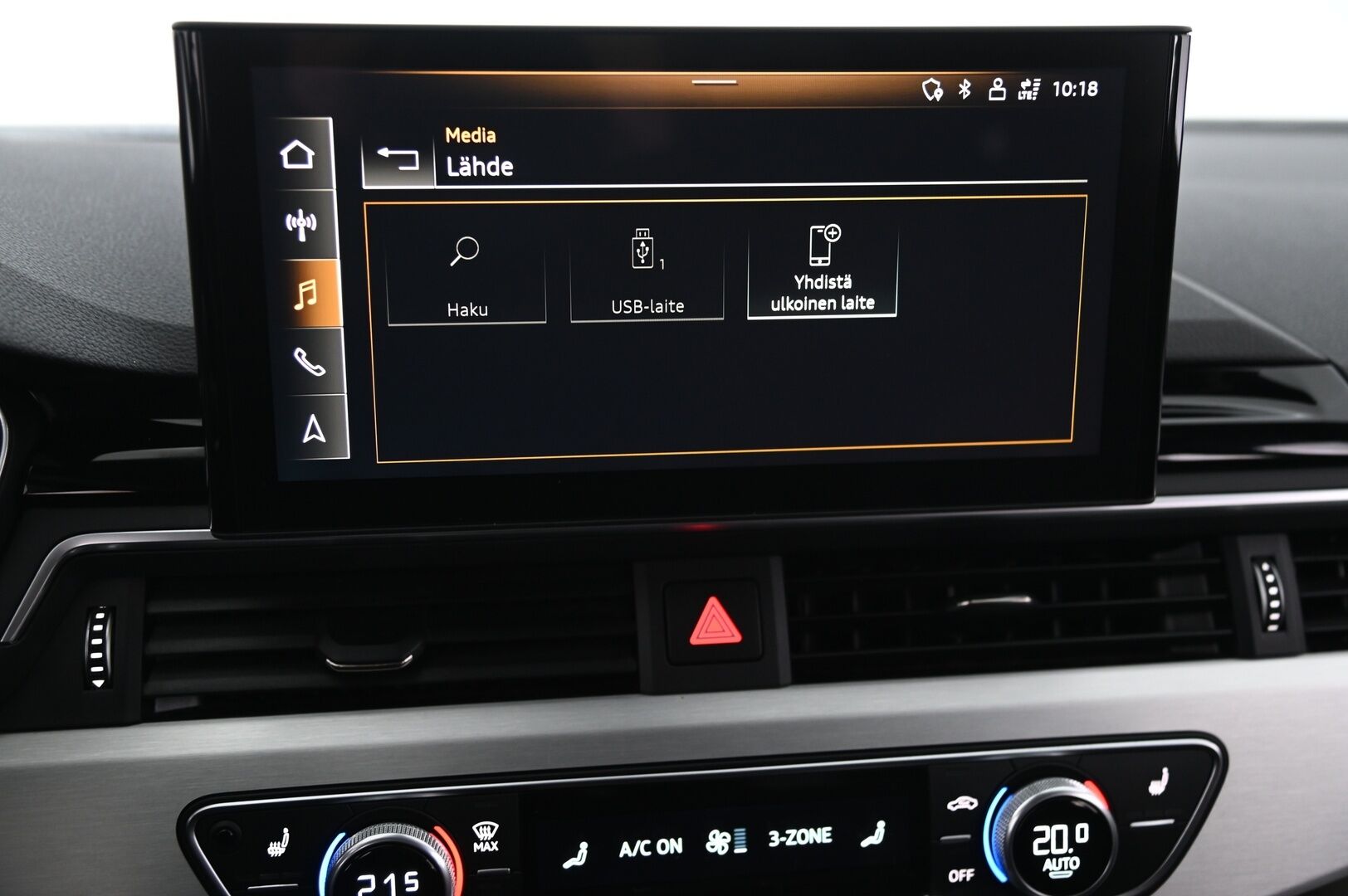 Audi A4 2021 Sedan Business 35 TFSI 110kW MHEV S tronic / Webasto / Adapt.Vakkari / Digimittaristo / Koukku / KeyLessGo / S-Line-sisätilapaketti / - *Siisti / Hyvät huollot*