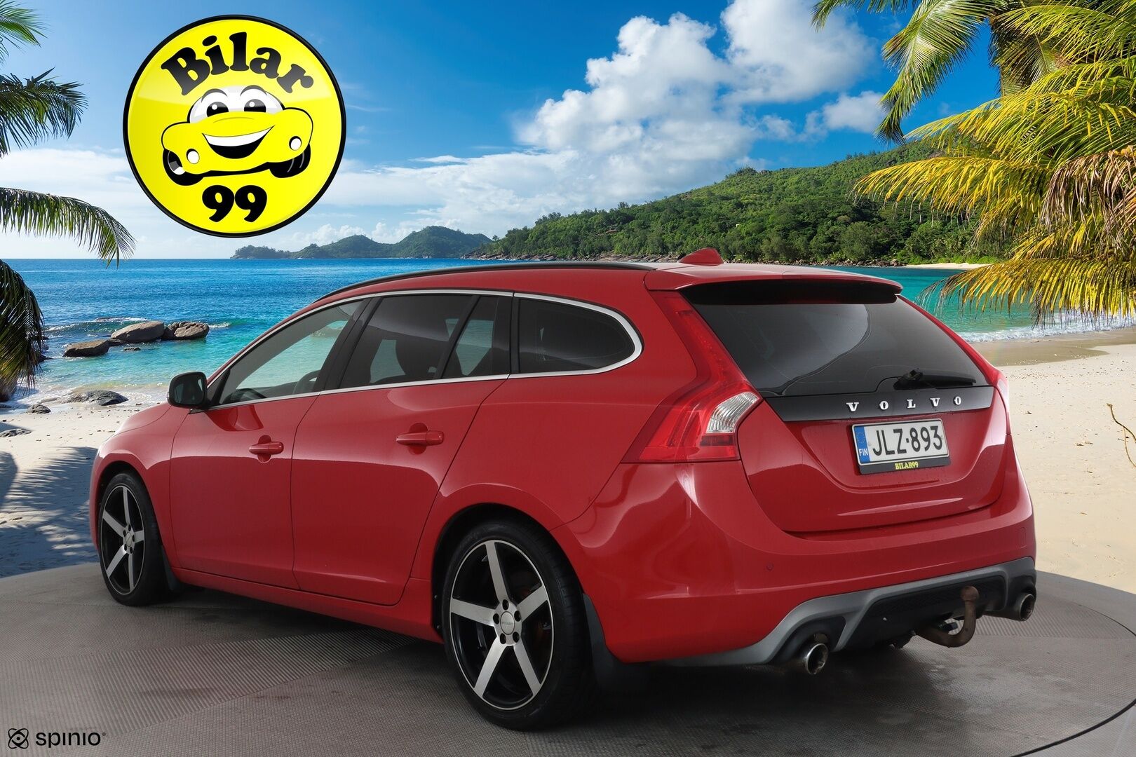 Volvo V60 2014 D4 AWD R-Design Edition aut **Vakkari / Webasto / Muistipenkki / P.tutka / Nahka-Alcantara / Sporttipenkit / Koukku** - Kahdet renkaat aluvanteilla