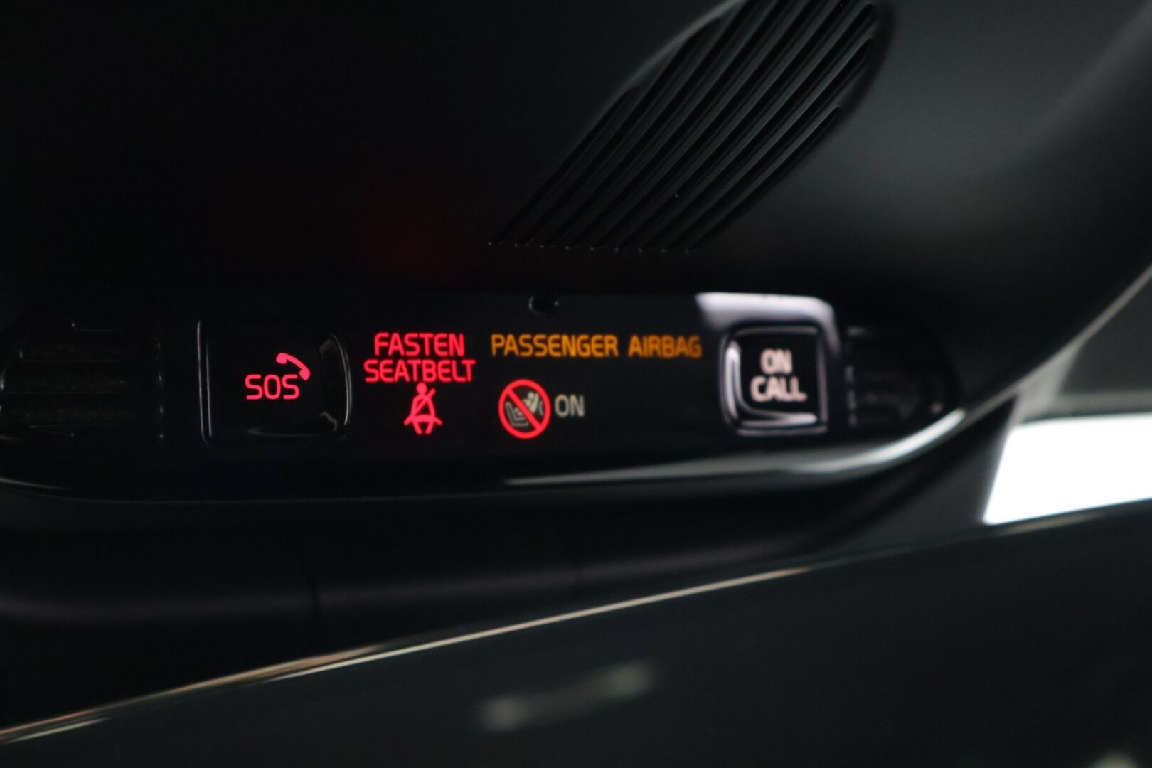 Volvo V60 2020 T6 Twin Engine AWD Geartronic, 341hp, 2020 - | R-Design | Webasto | Koukku | ACC | Nahat | Muistipenkki | Keyless | Digimittaristo | Lämmitettävä ratti | CarPlay | 19" |