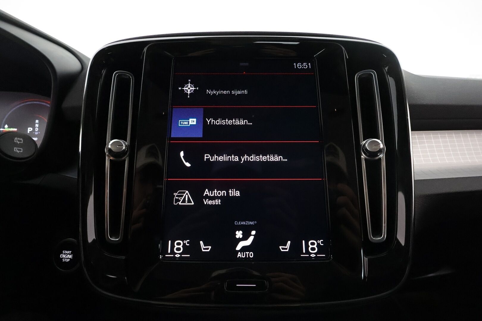 Volvo XC40 2021 T4 TwE Business Inscription Expression aut - 1OM Suomiauto / Adapt.Vakkari / Vetokoukku / Webasto / Peruutuskamera / Muistipenkki / Ratinlämmitys / Huippuvarusteet!