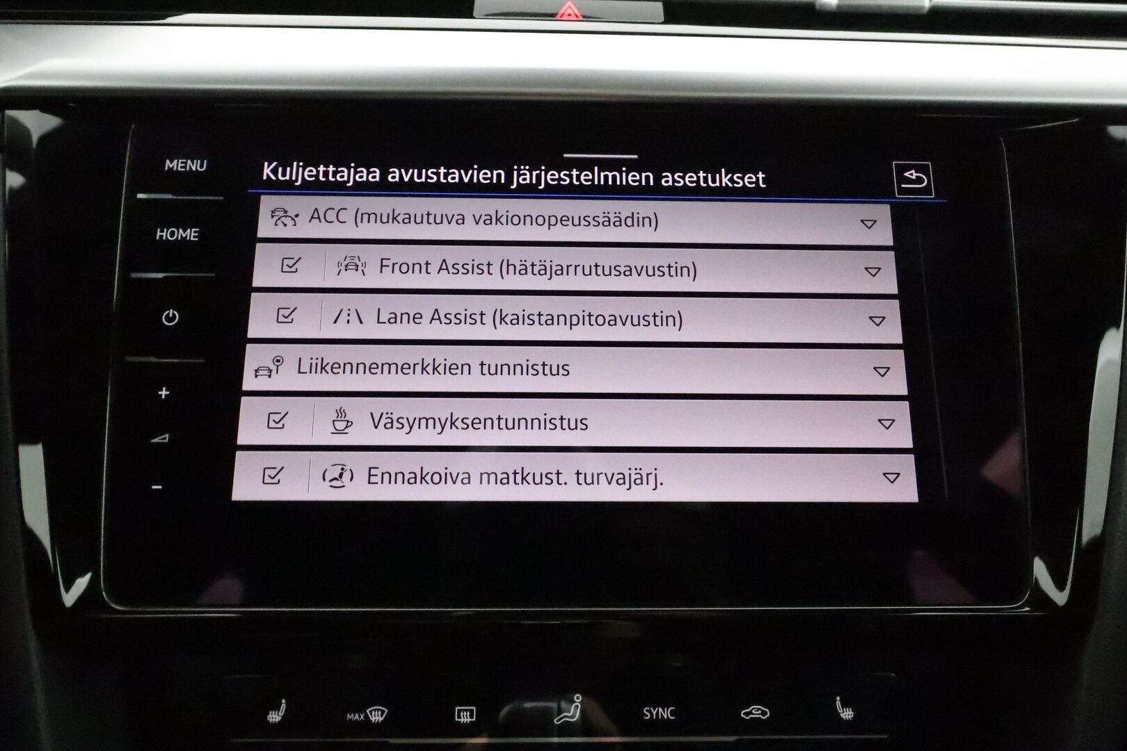 Volkswagen Arteon 2021 Shooting Brake R-Line eHybrid 160 kW DSG-automaatti **Webasto / Adapt.Vakkari / P.Kamera / Apple&Android / Sähköluukku** - 1.Om Suomi-auto 
