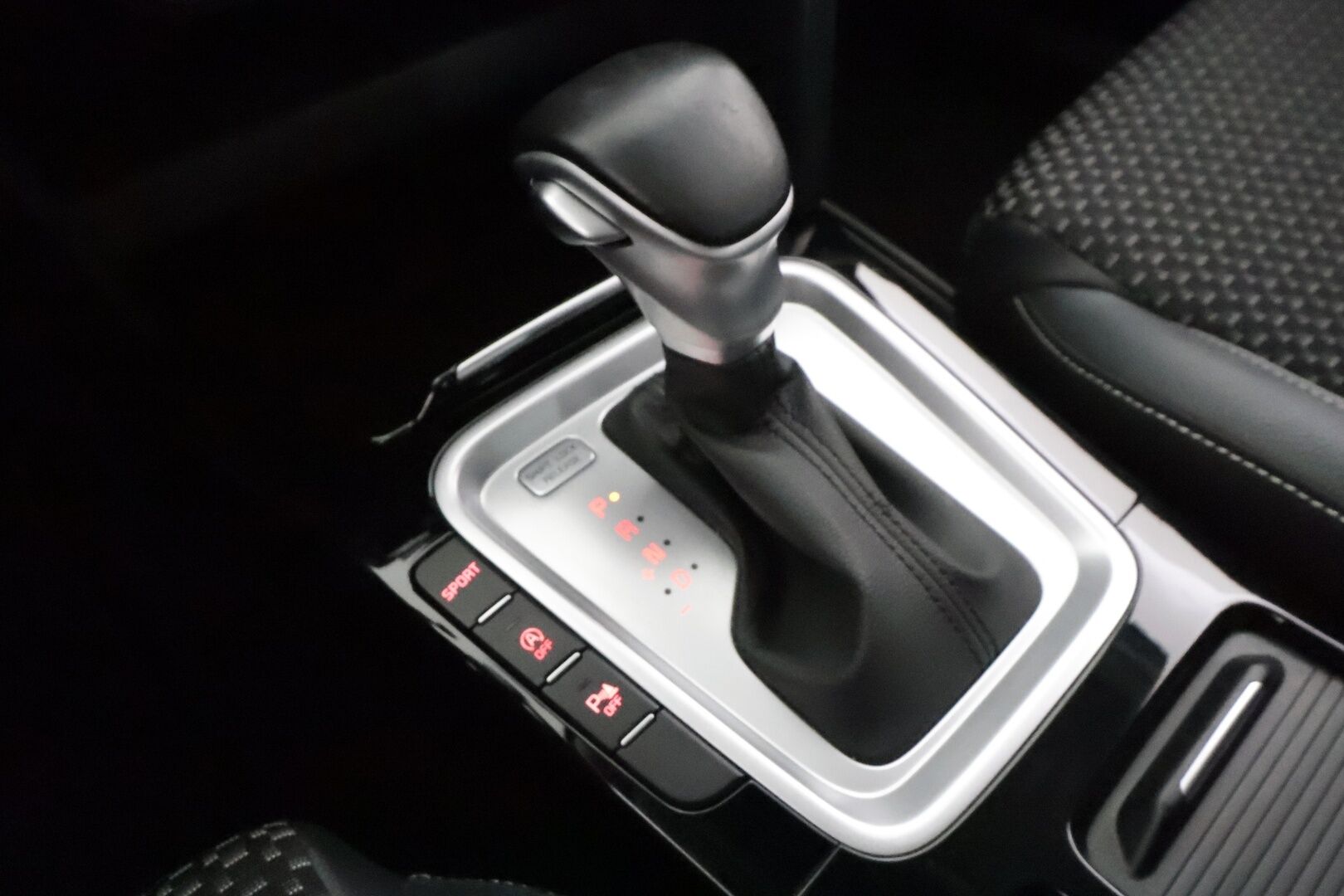 Kia XCeed 2021 1,5 T-GDI 160hv EX DCT - Suomiauto | Vetokoukku | Peruutuskamera | LED | Lohko&Sisäpistoke | Vakkari | Apple&Android | 2x Renkaat Aluvantein | Huippuyksilö!