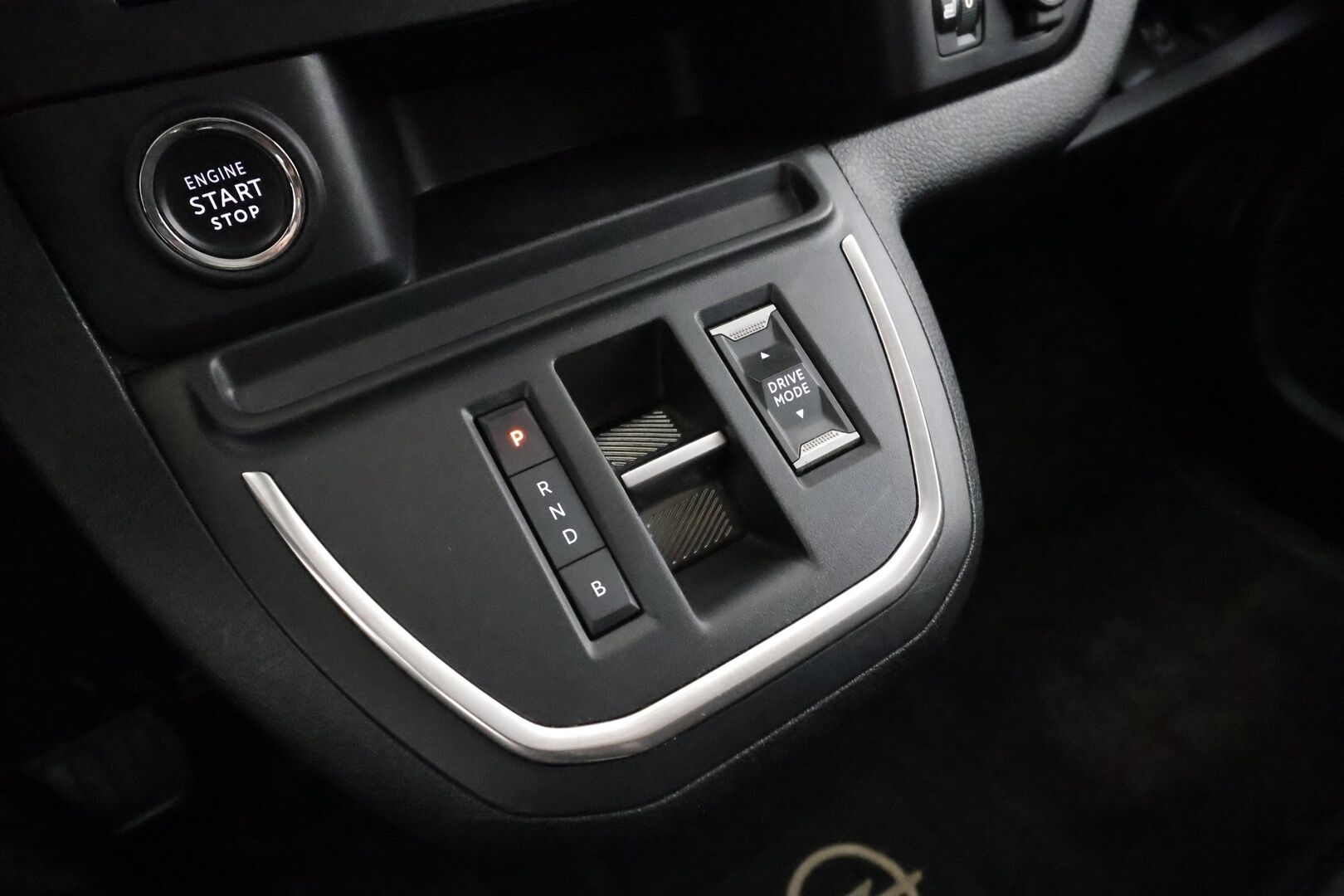 Opel Zafira-e 2021 Life M Comfort 136 automaatti 75 9-P * Vakkari / P.kamera / Kaistavahti / Katvevarotin / Apple&Android / Keyless / 2x Renkaat * - 1.Om Suomi-auto / ALV - HULLUT AVAJAISHULINAT KORKOTARJOUS 3,29 %